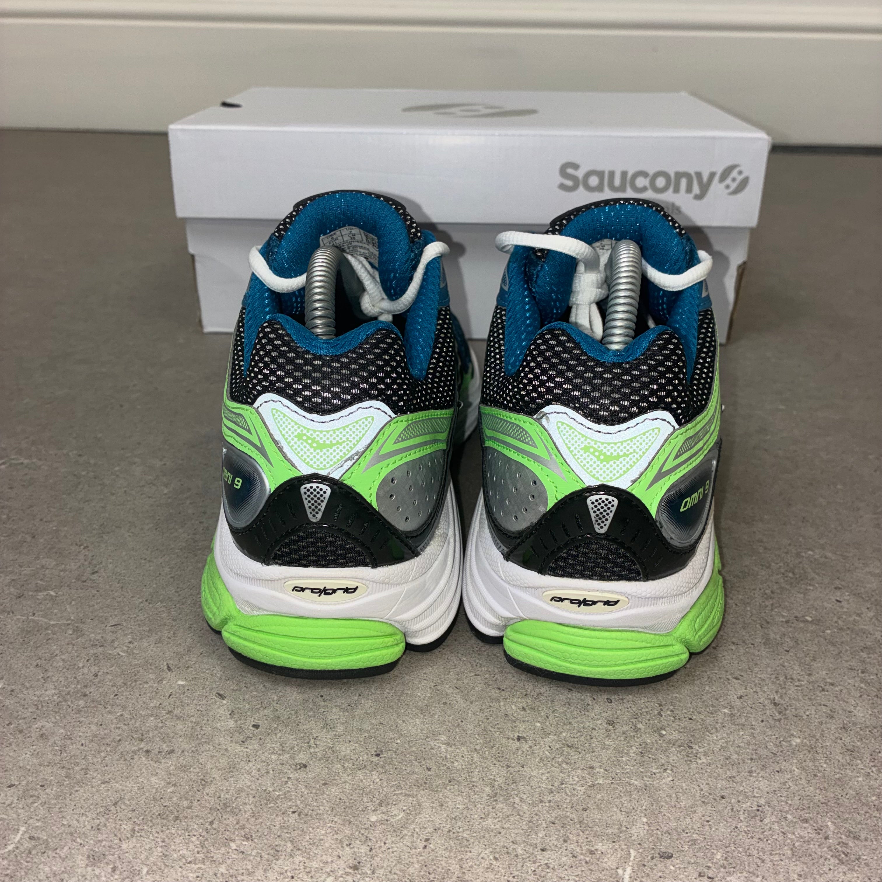 Saucony ProGrid Omni 9 Blue /Lime