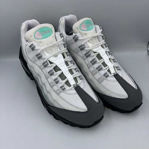Nike Air Max 95 Pink Apple UK 11