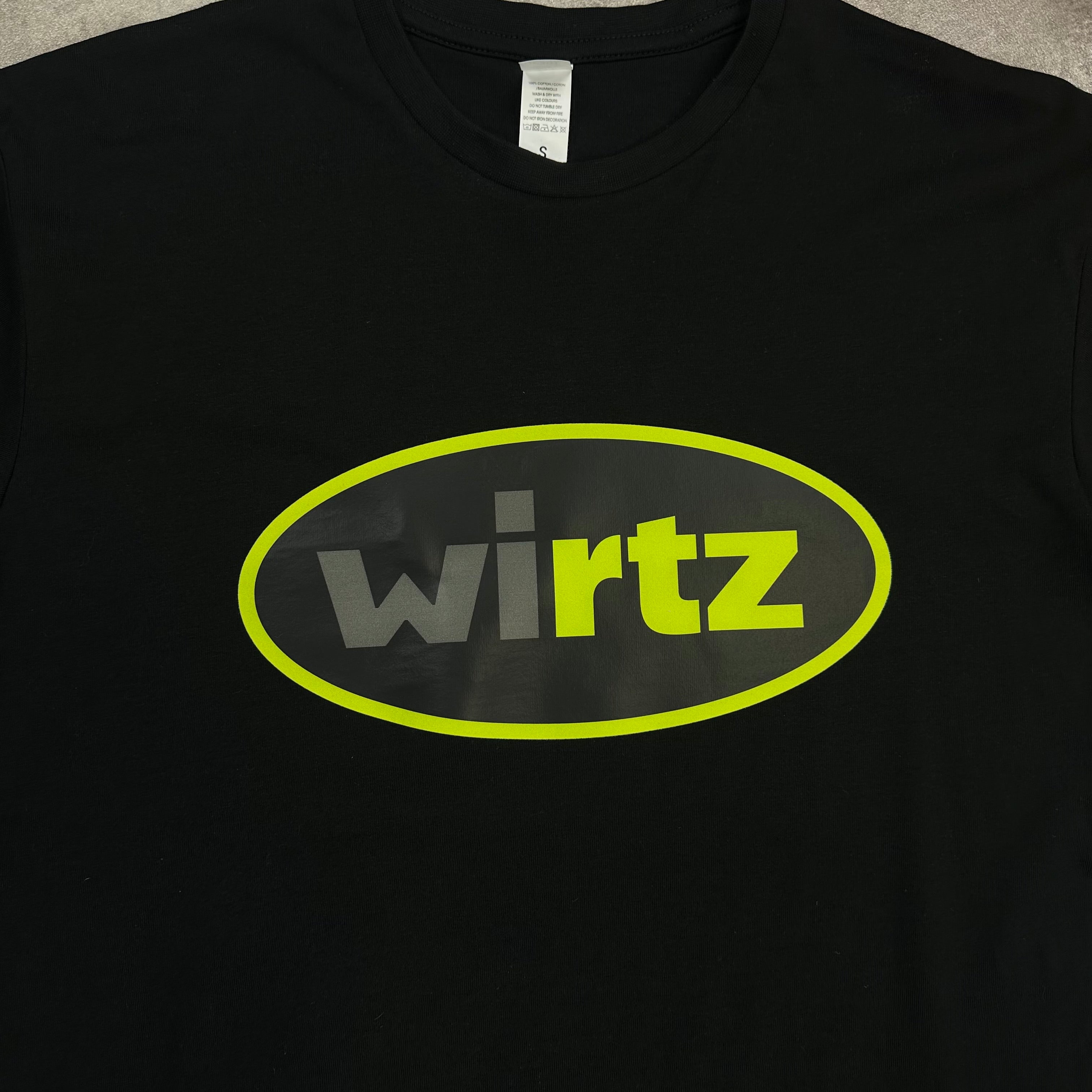 WirtzMax T-shirt - Black detail close-up