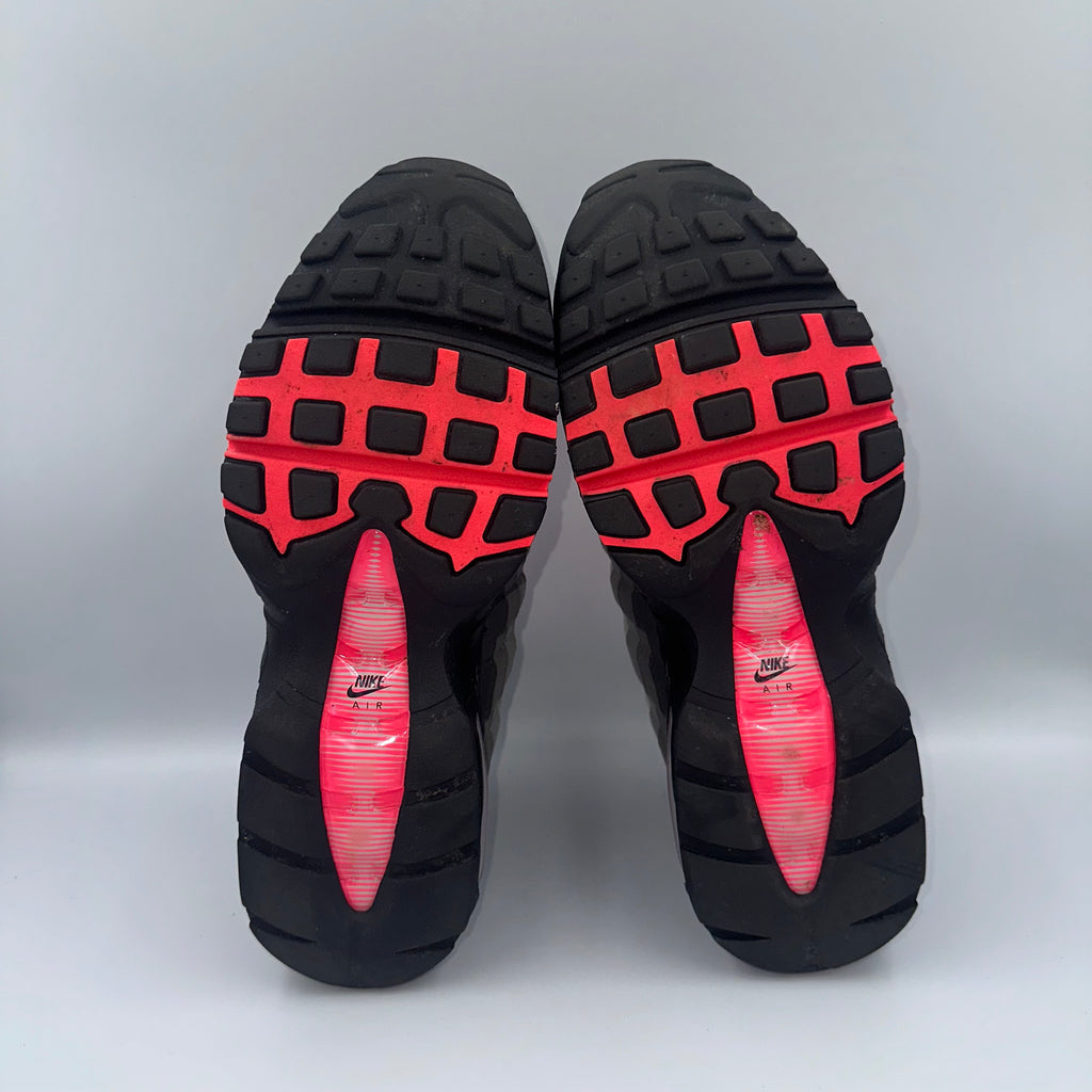 Nike Air Max 95 OG Solar Red UK 8 outsole view