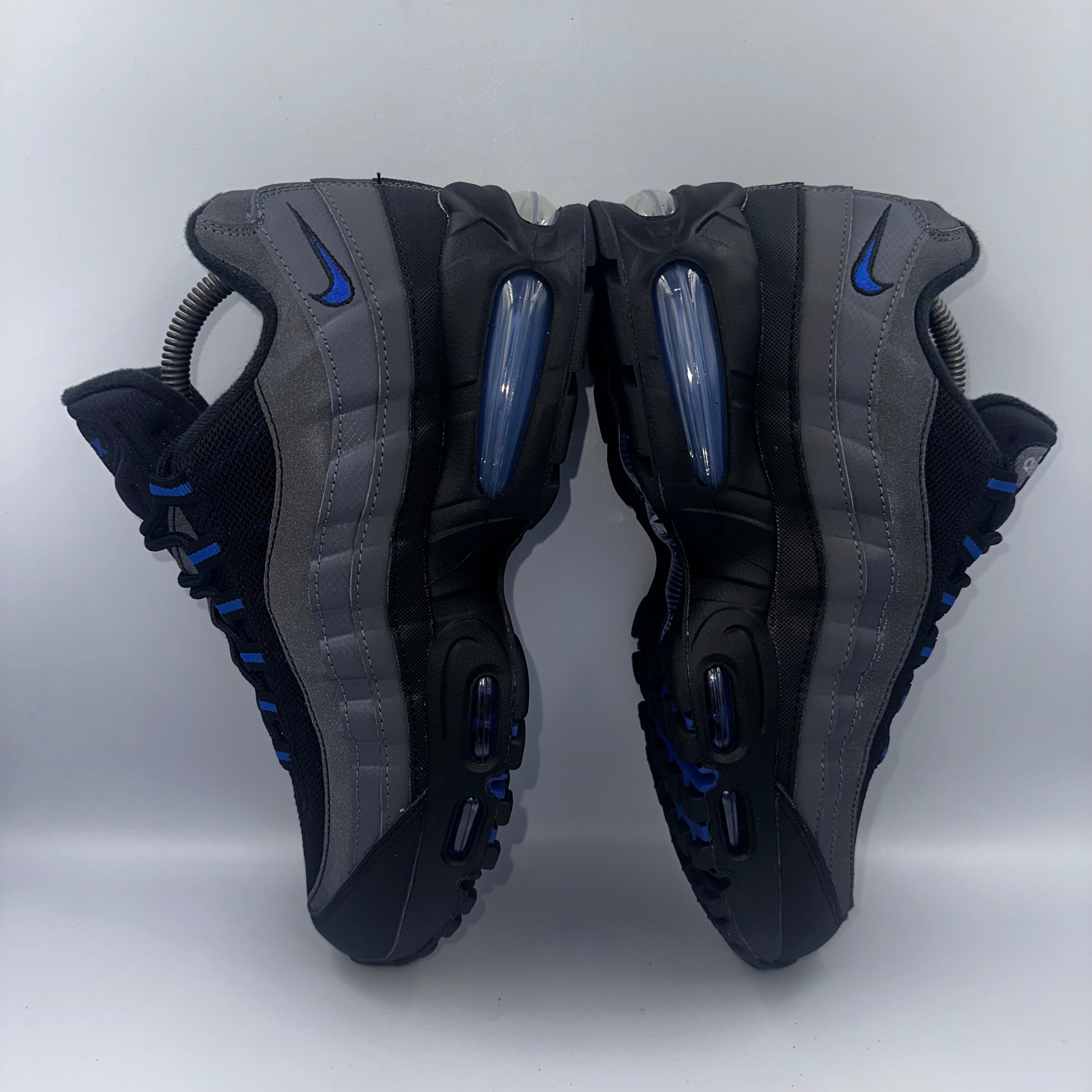 Nike Air Max 95 Black / Game Royal "Big Bubble" three-quarter front angle