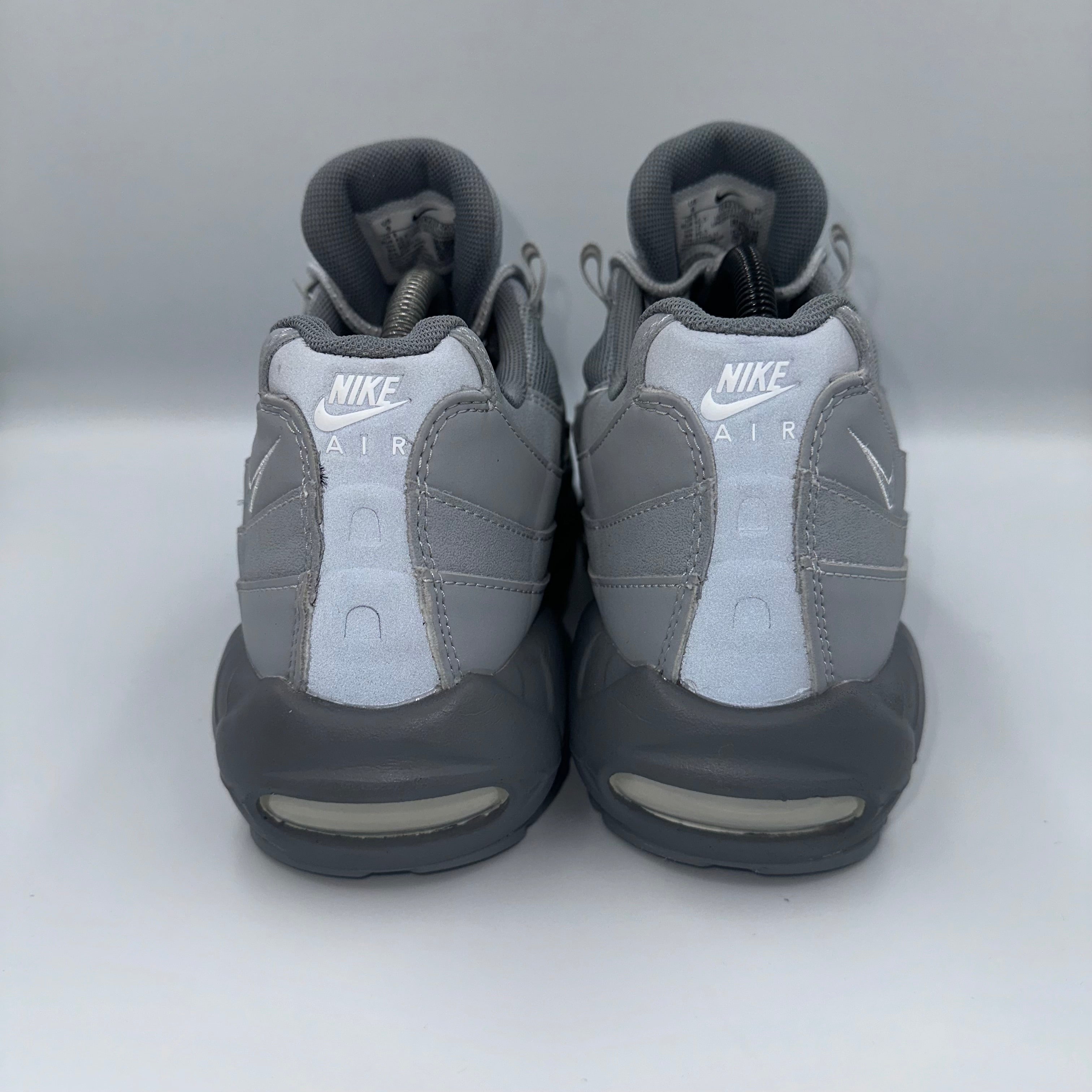 Nike Air Max 95 Wolf Grey / White-Cool Grey UK 8 outsole view