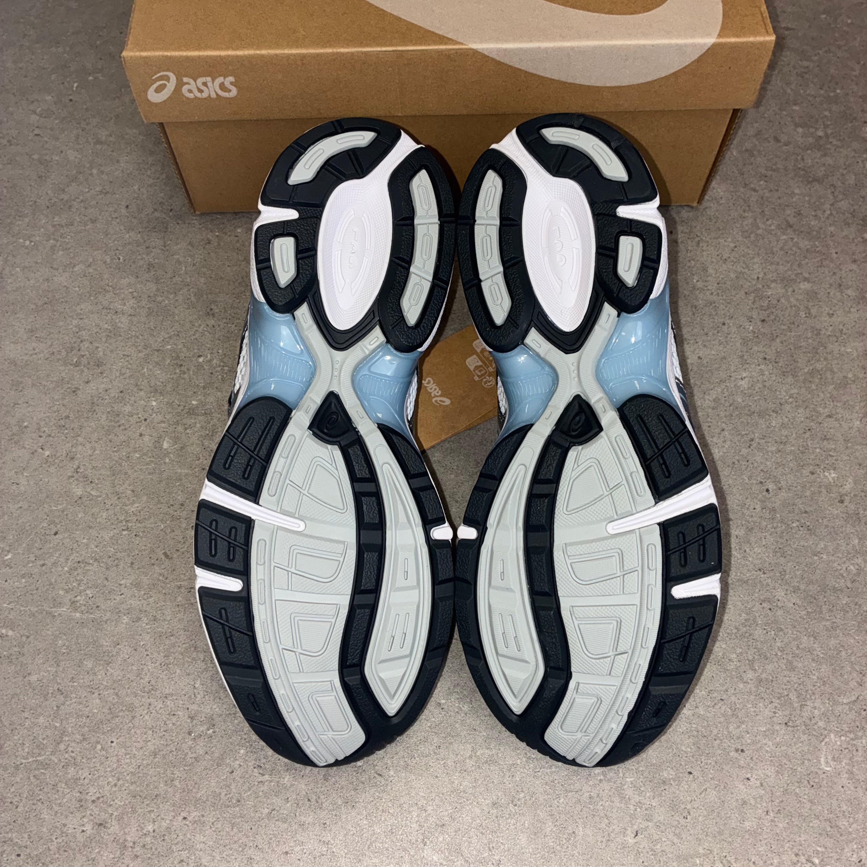 ASICS Gel-1130 White / Shark Skin