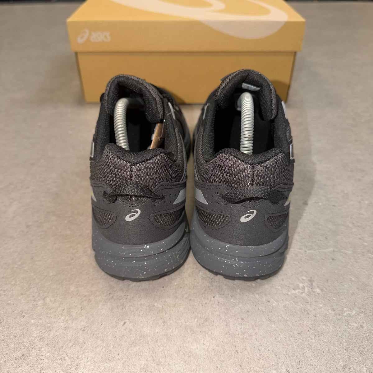 ASICS Gel-Venture 6 Obsidian Grey / Black