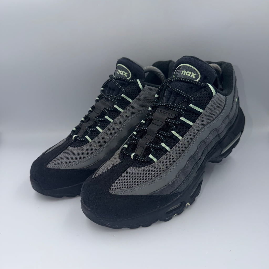 Nike Air Max 95 Vapour Green UK 8.5