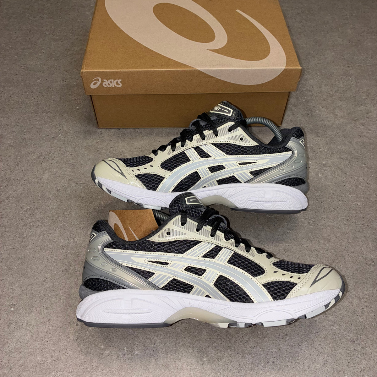 ASICS Gel Kayano 14 Obsidian Grey / Cement Grey