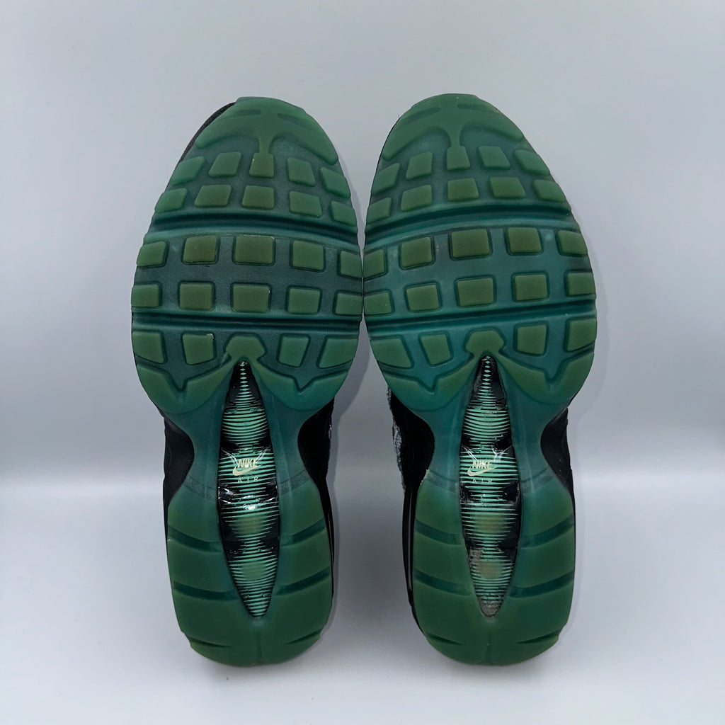 Nike Air Max 95 DOTD UK 7.5 heel and counter detail