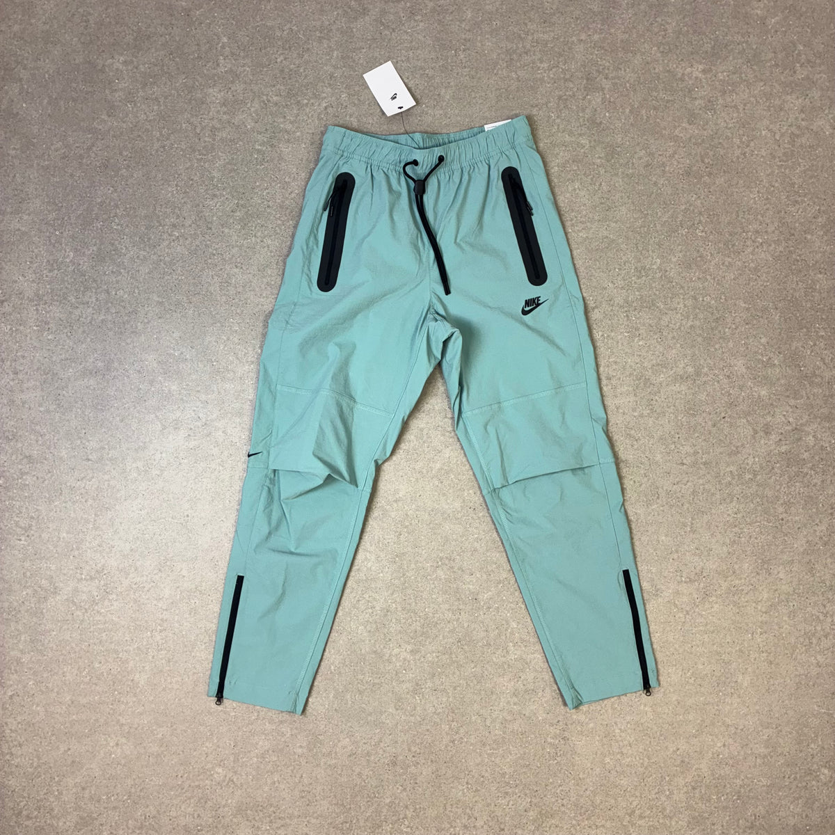 Nike Tech Woven Pants Canon / Black