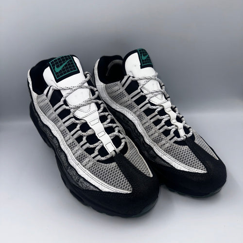 Nike Air Max 95 DOTD UK 8 lateral side profile