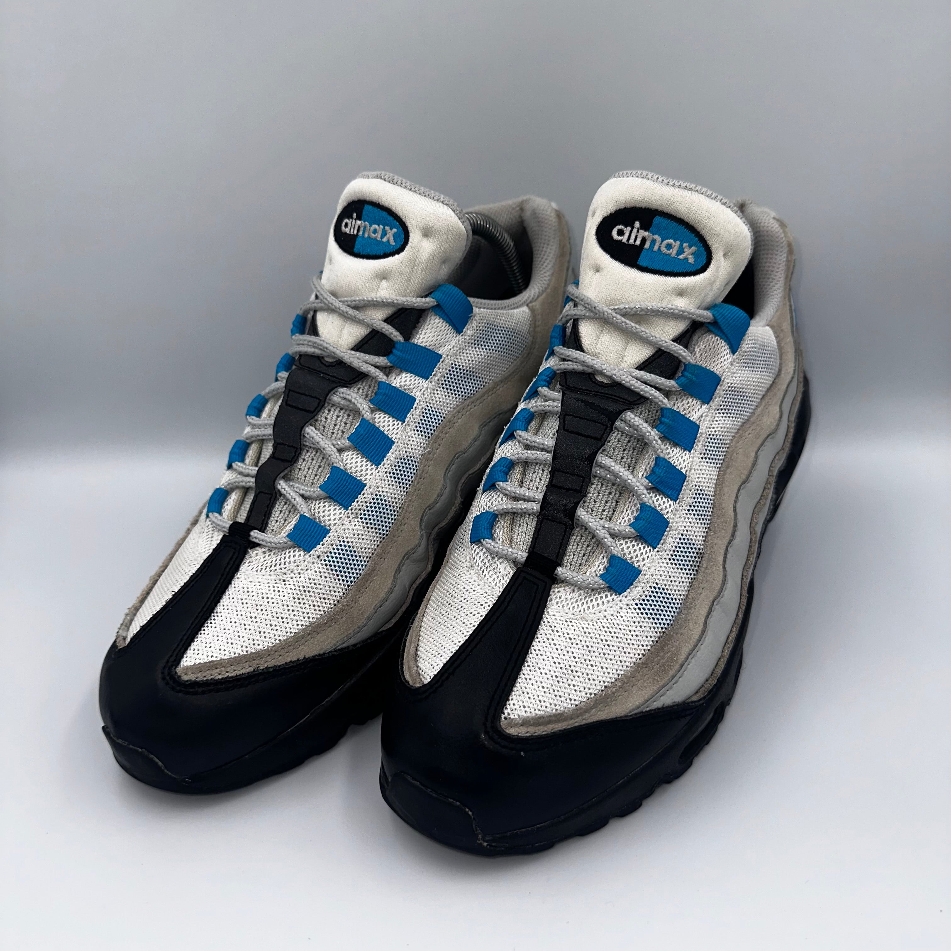 Nike Air Max 95 Laser Blue UK 8 medial side view