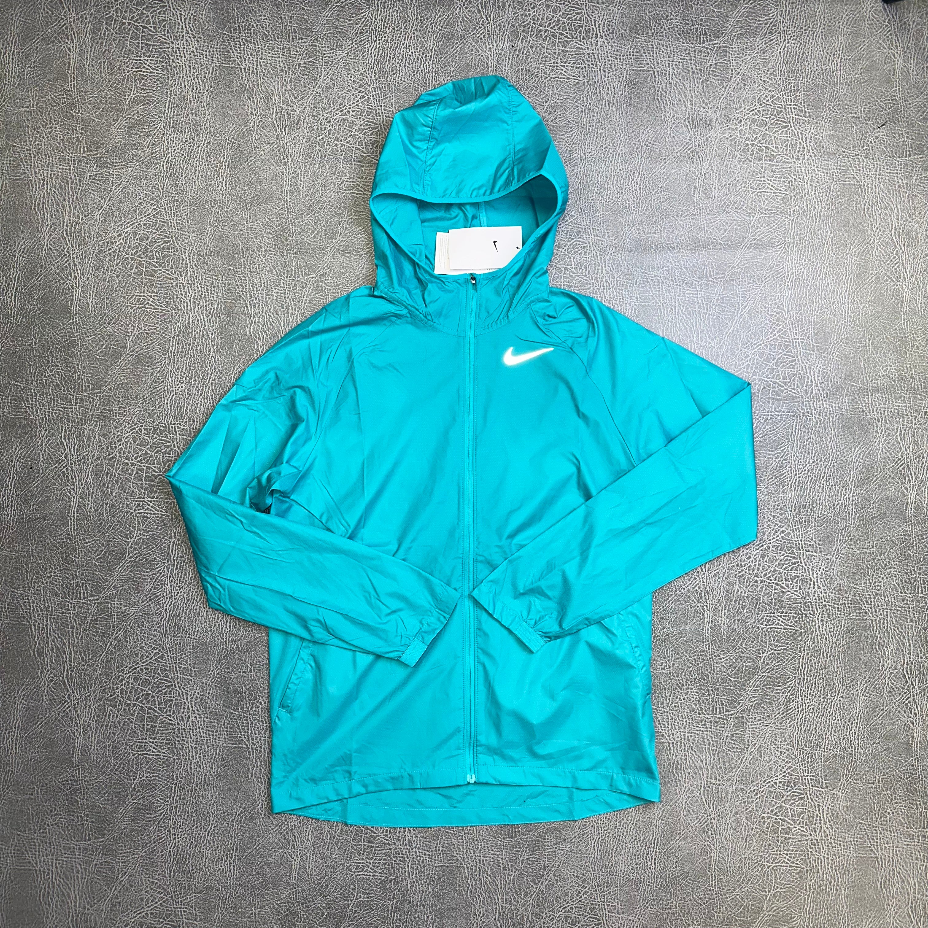 Nike Essential Dusty Cactus