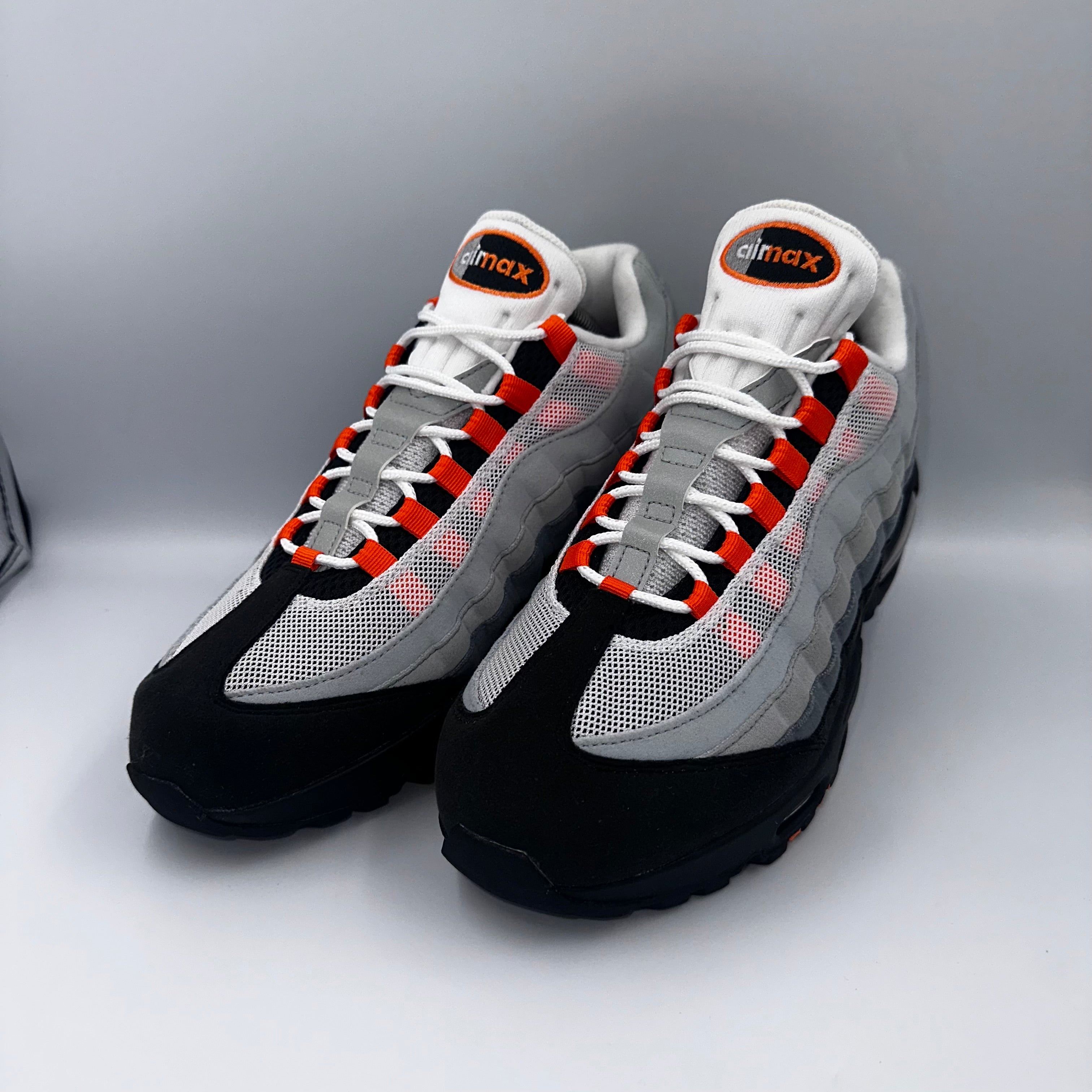 Nike Air Max 95 OG Mandarin UK 9 medial side view