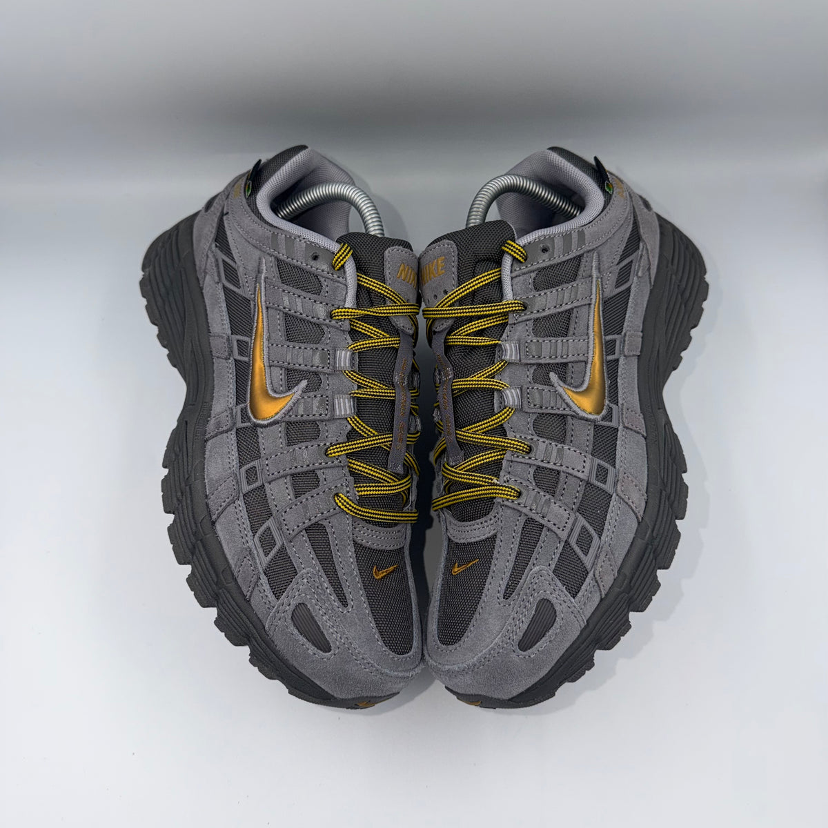 Nike P-6000 PRM Medium Ash / Golden Hops
