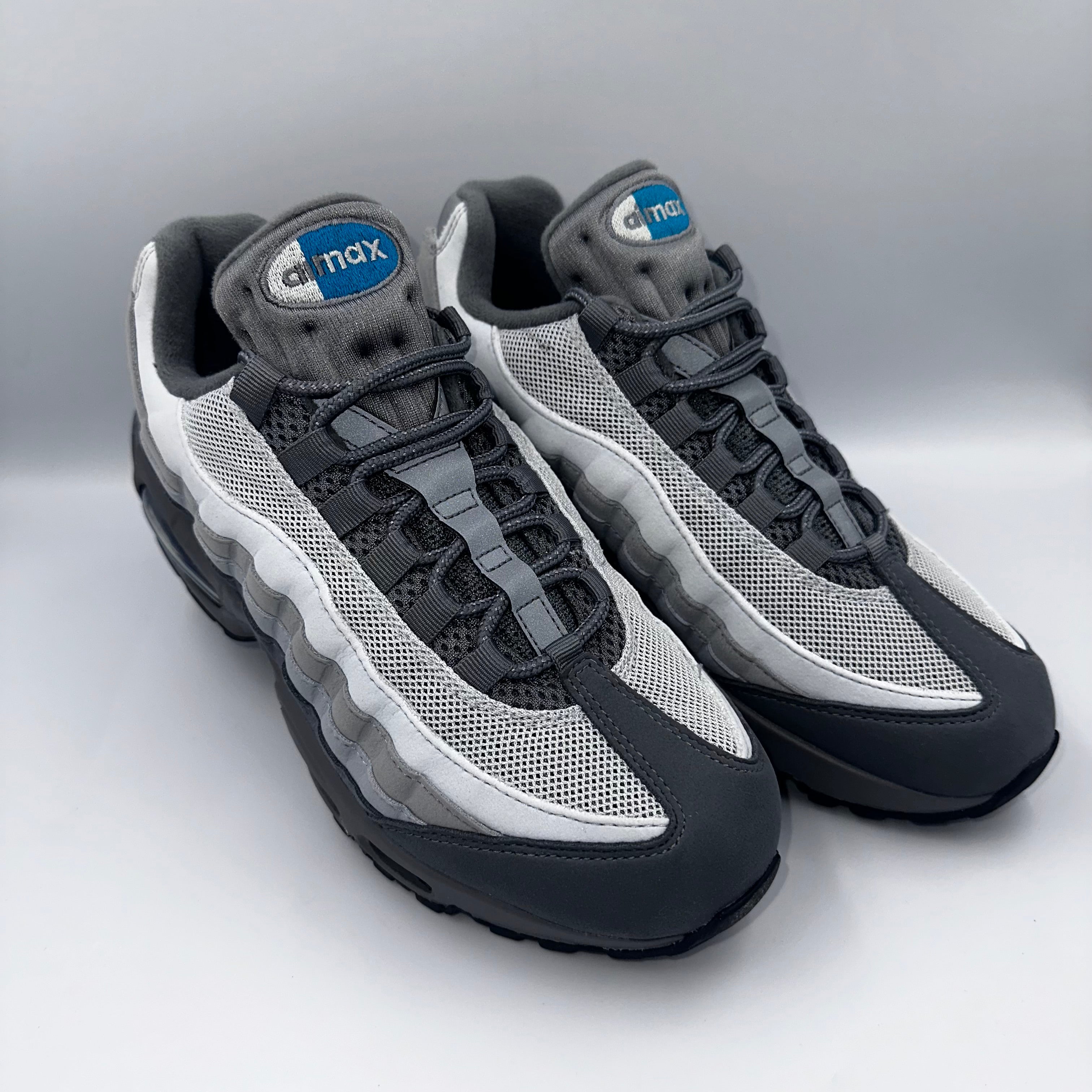 Nike Air Max 95 Smoke Grey / Green Abyss “Big Bubble" UK 6 lateral side profile