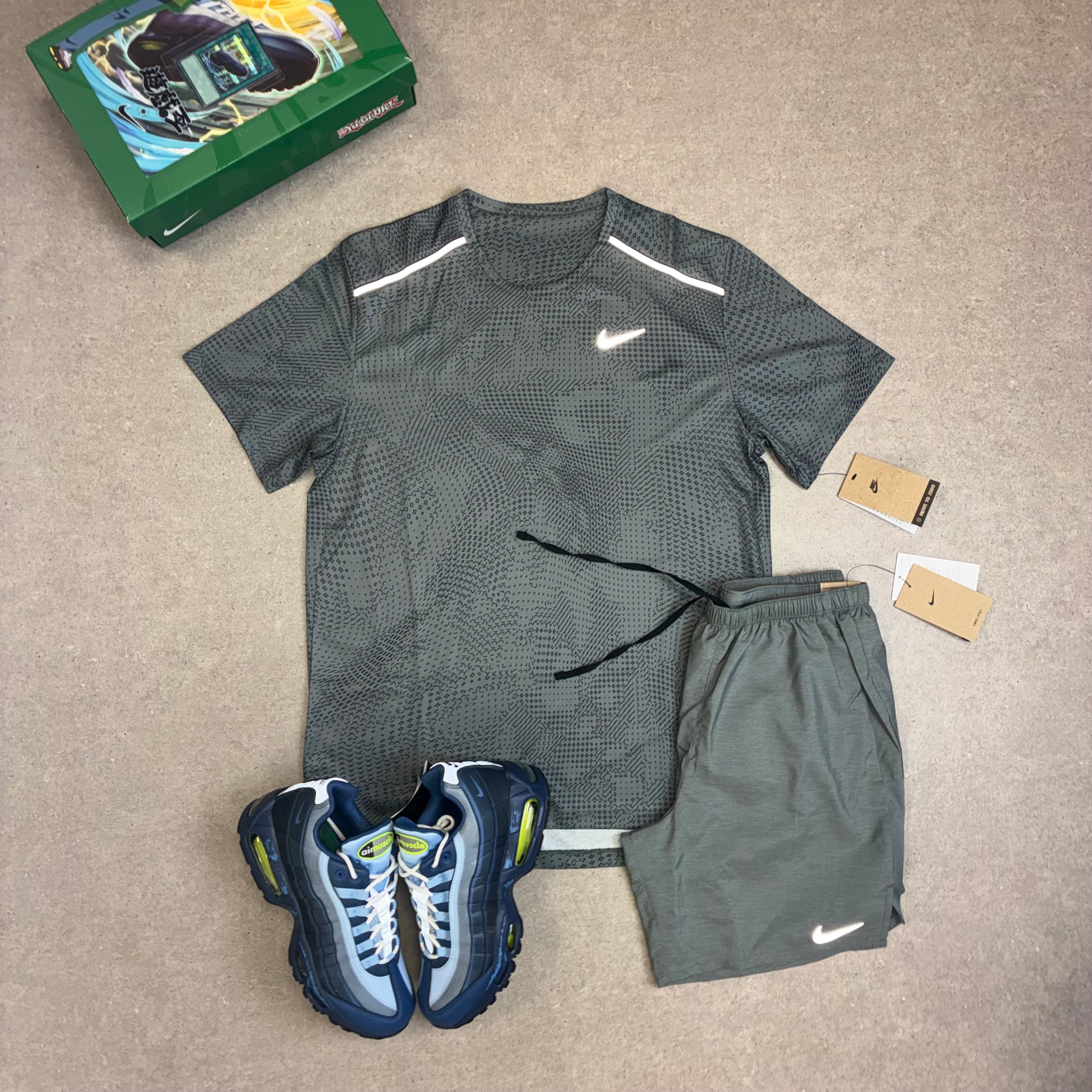 Nike Festival Miler Smoke Grey