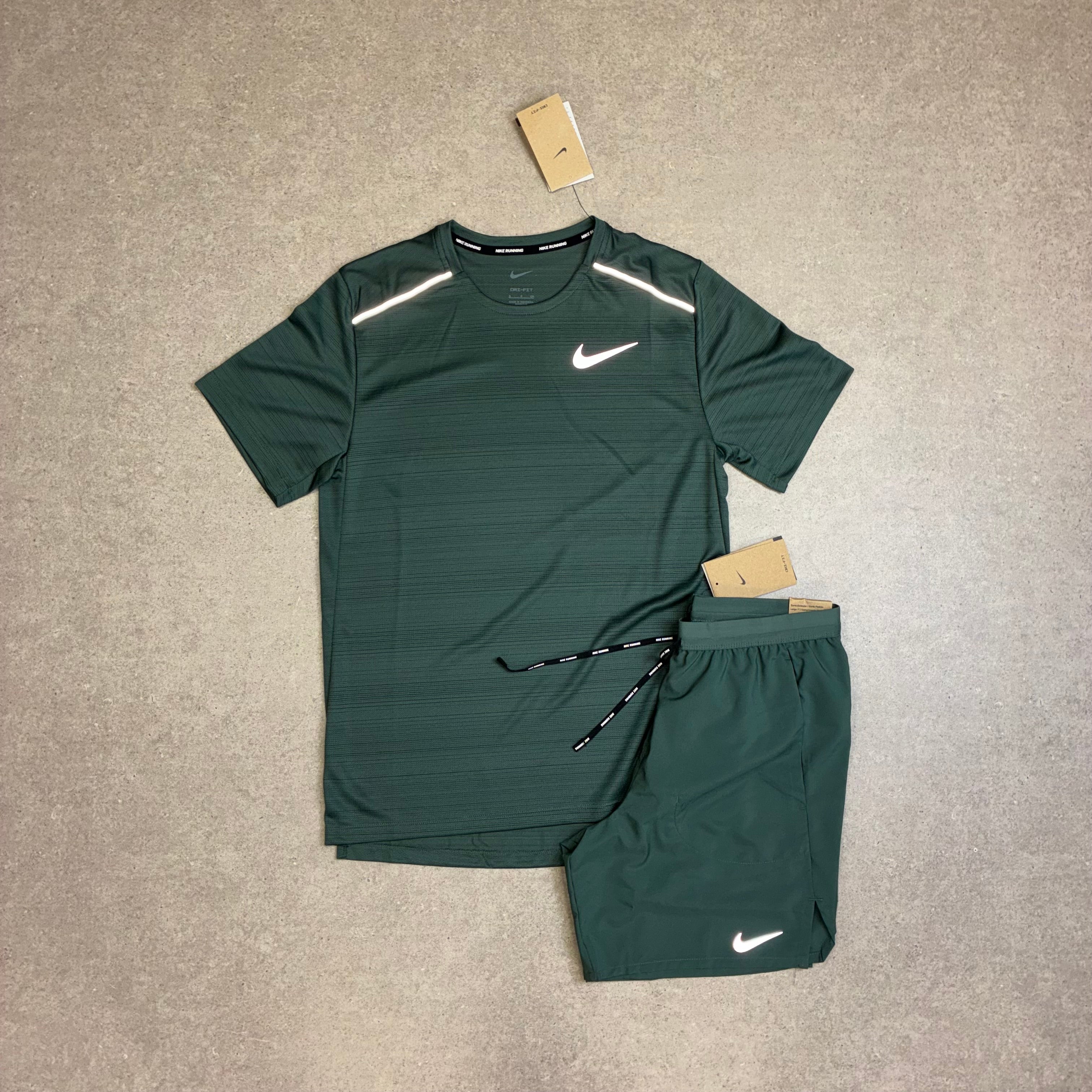 Nike Miler & Flex Shorts Vintage Green