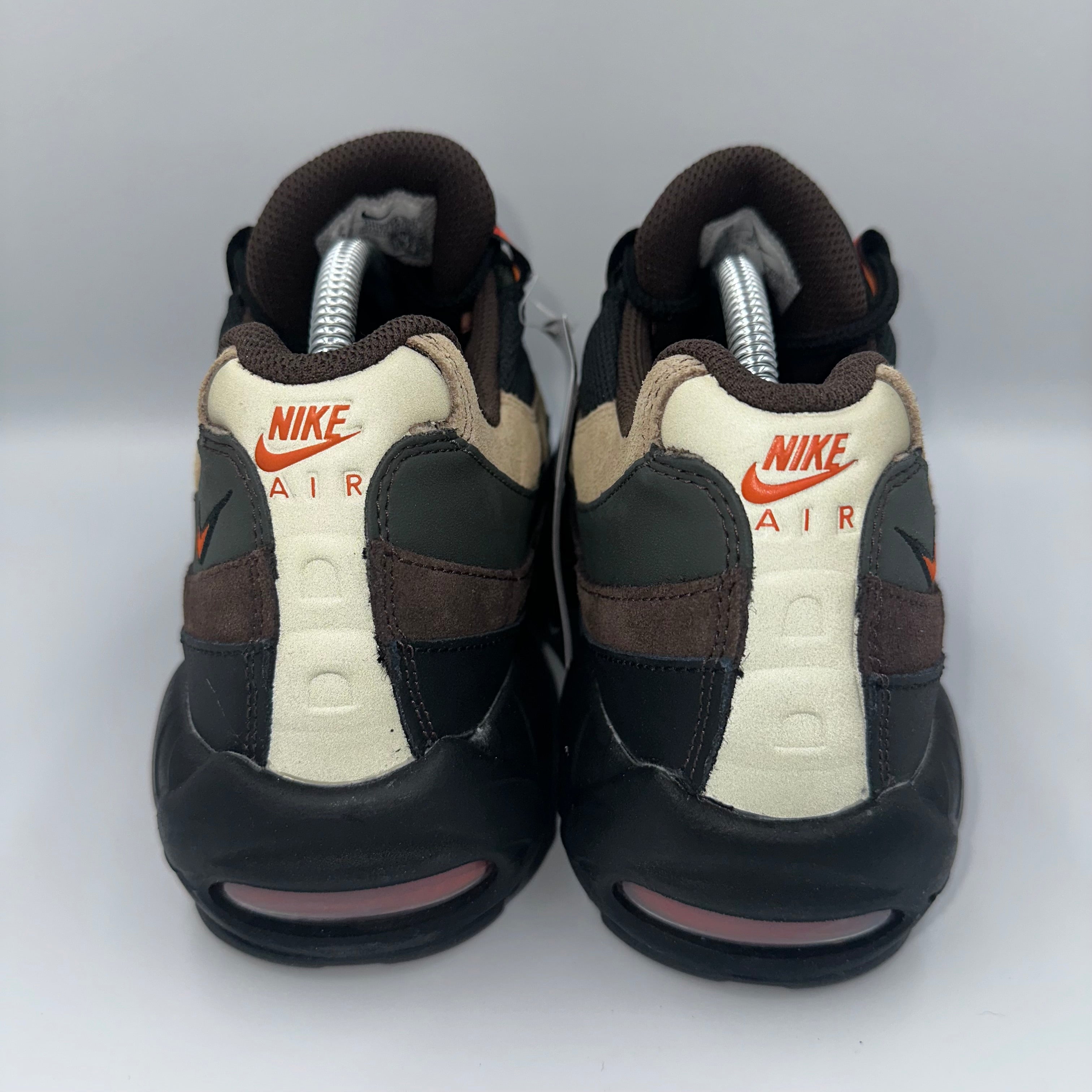 Nike Air Max 95 Dark Army UK 8 outsole view