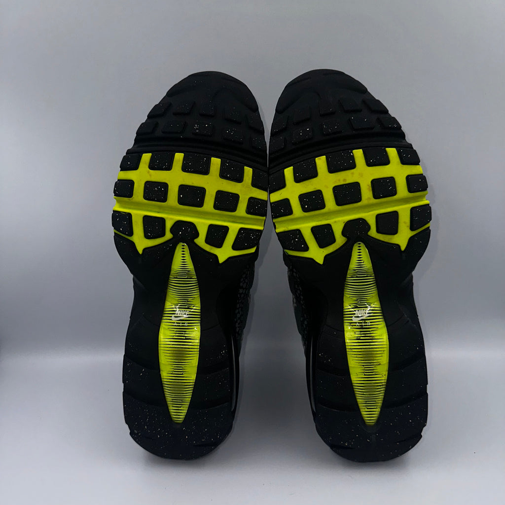 Nike Air Max 95 KMA UK 8