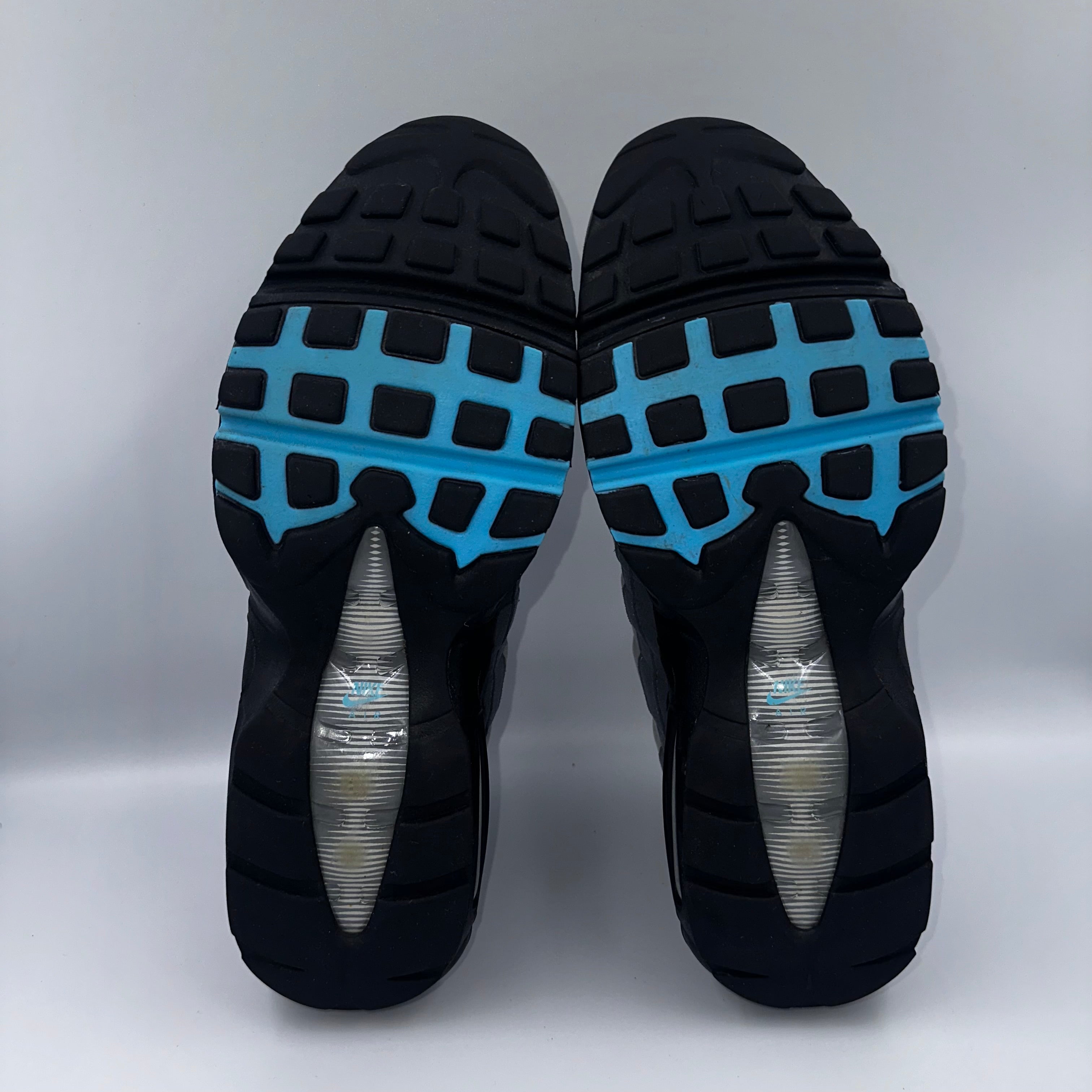 Nike Air Max 95 Baltic Blue UK 8.5 heel and counter detail