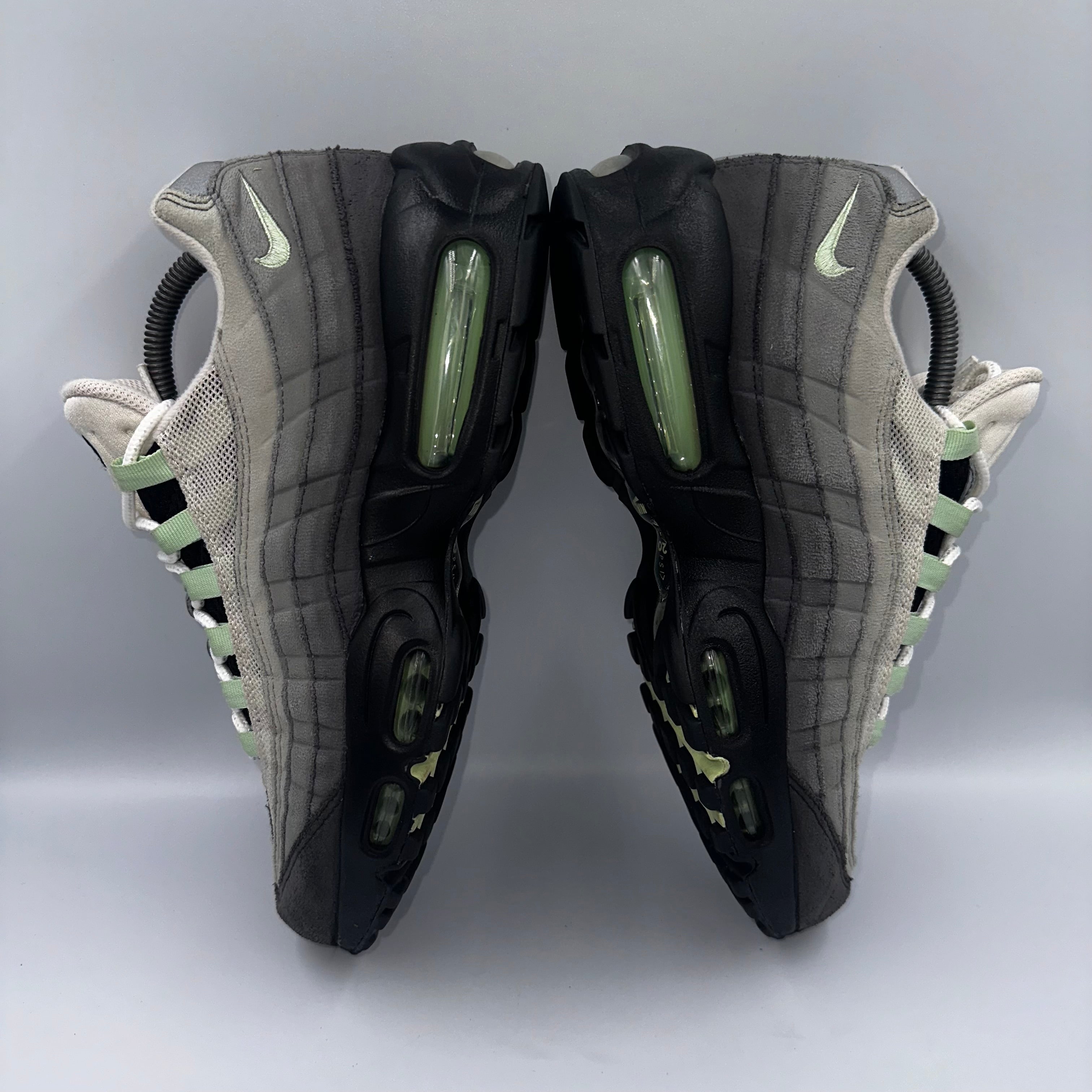 Nike Air Max 95 OG Freshmint UK 7.5 three-quarter front angle