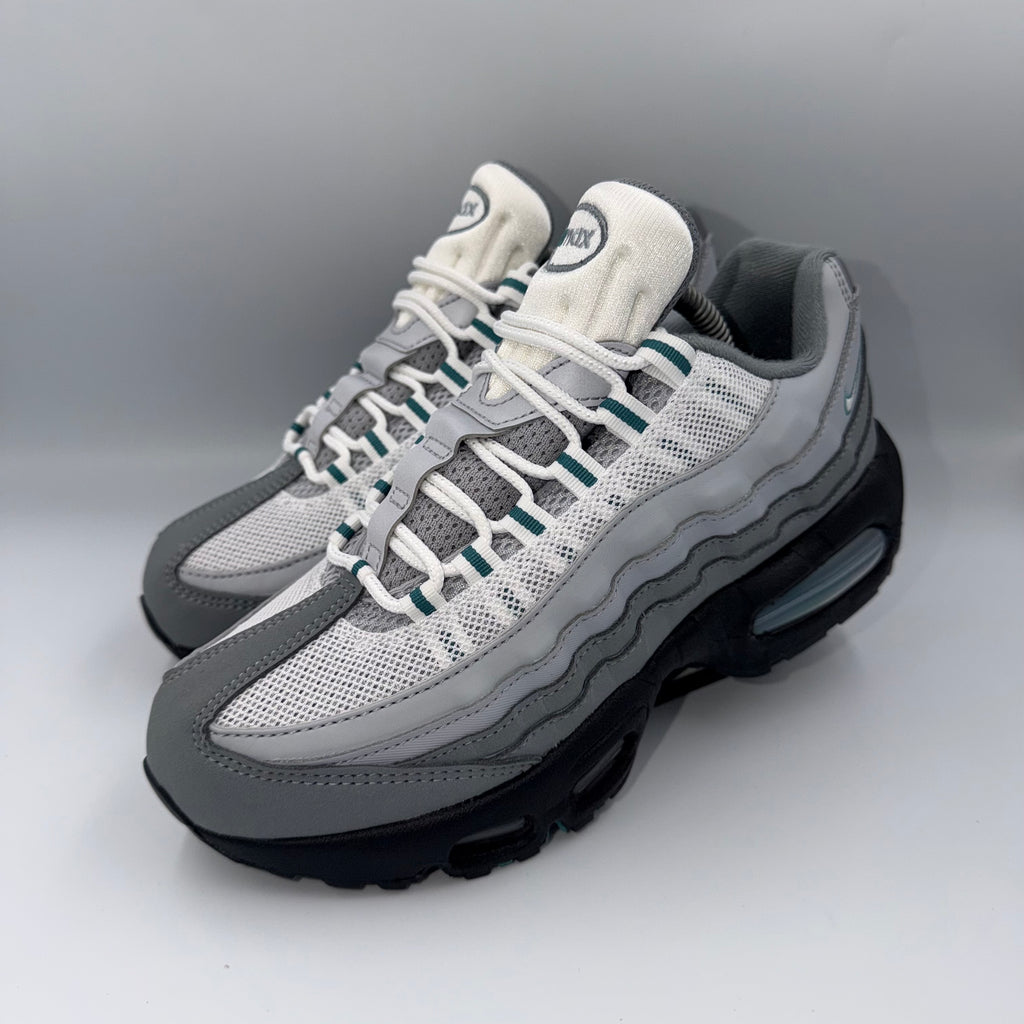 Nike Air Max 95 GS – Cool Grey / Photon Dust