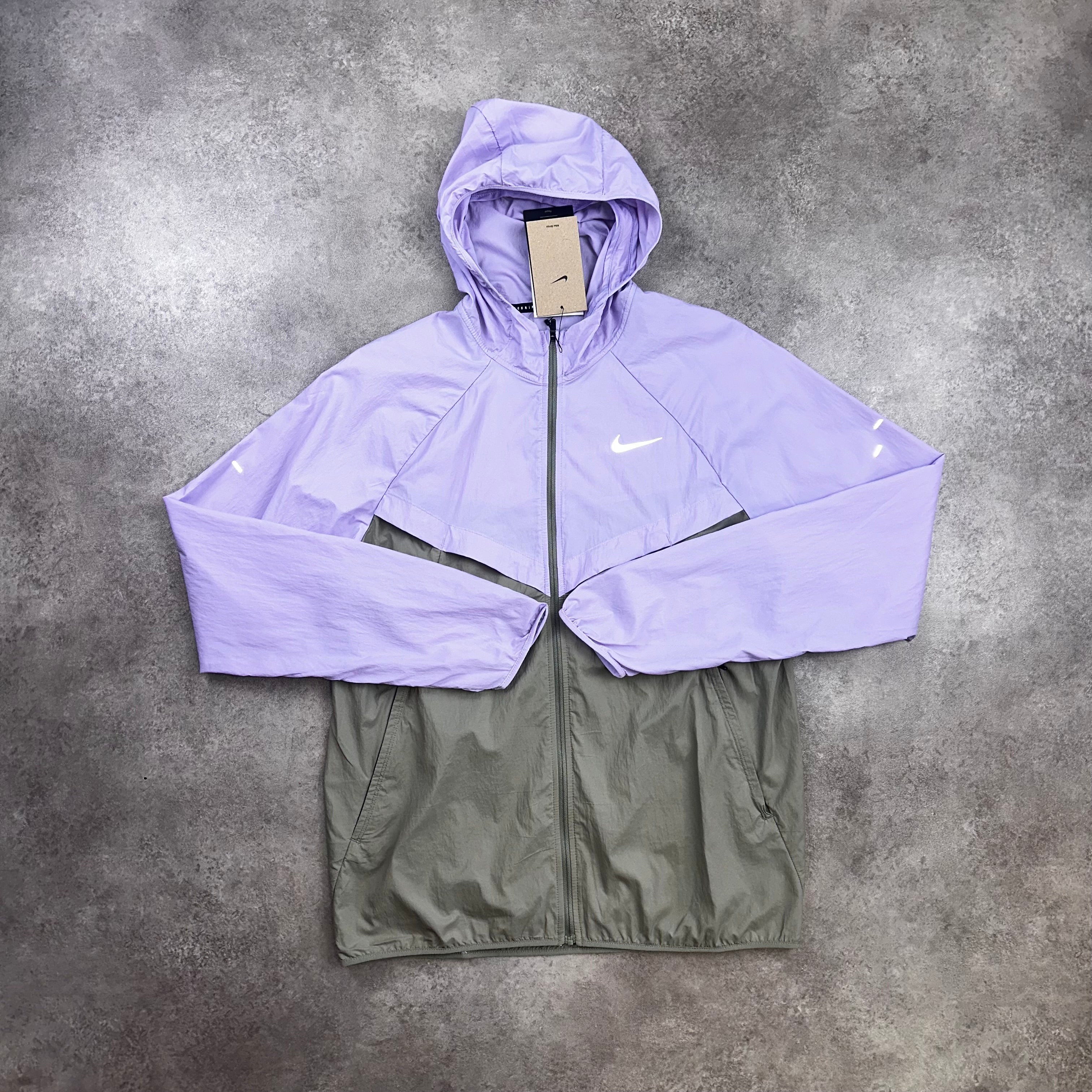 Nike Stride Windbreaker Violet front view