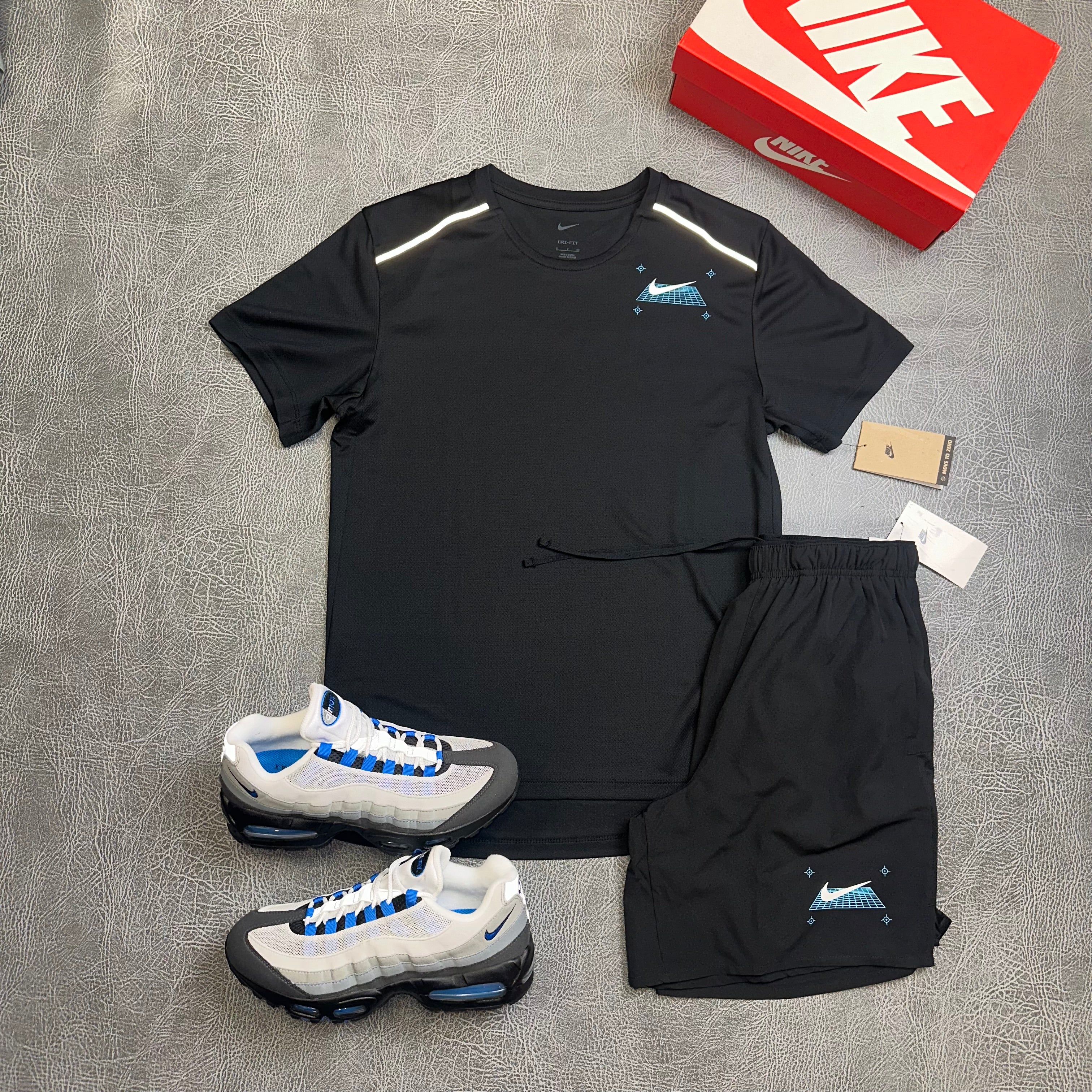 Nike Graphic Miler & Challenger Shorts Black
