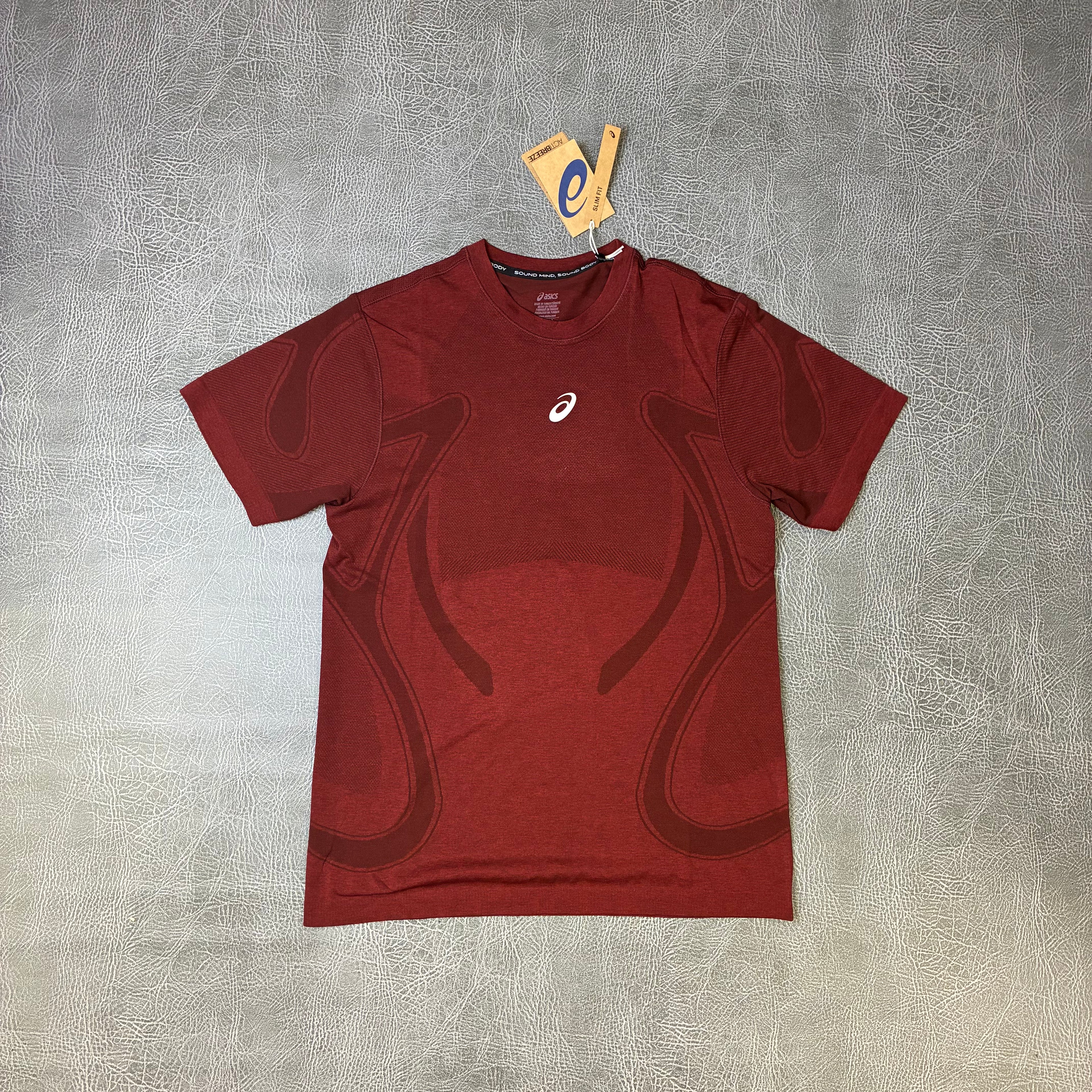 ASICS Road Seamless T-shirt & Sport Run Shorts Dark Red Planet