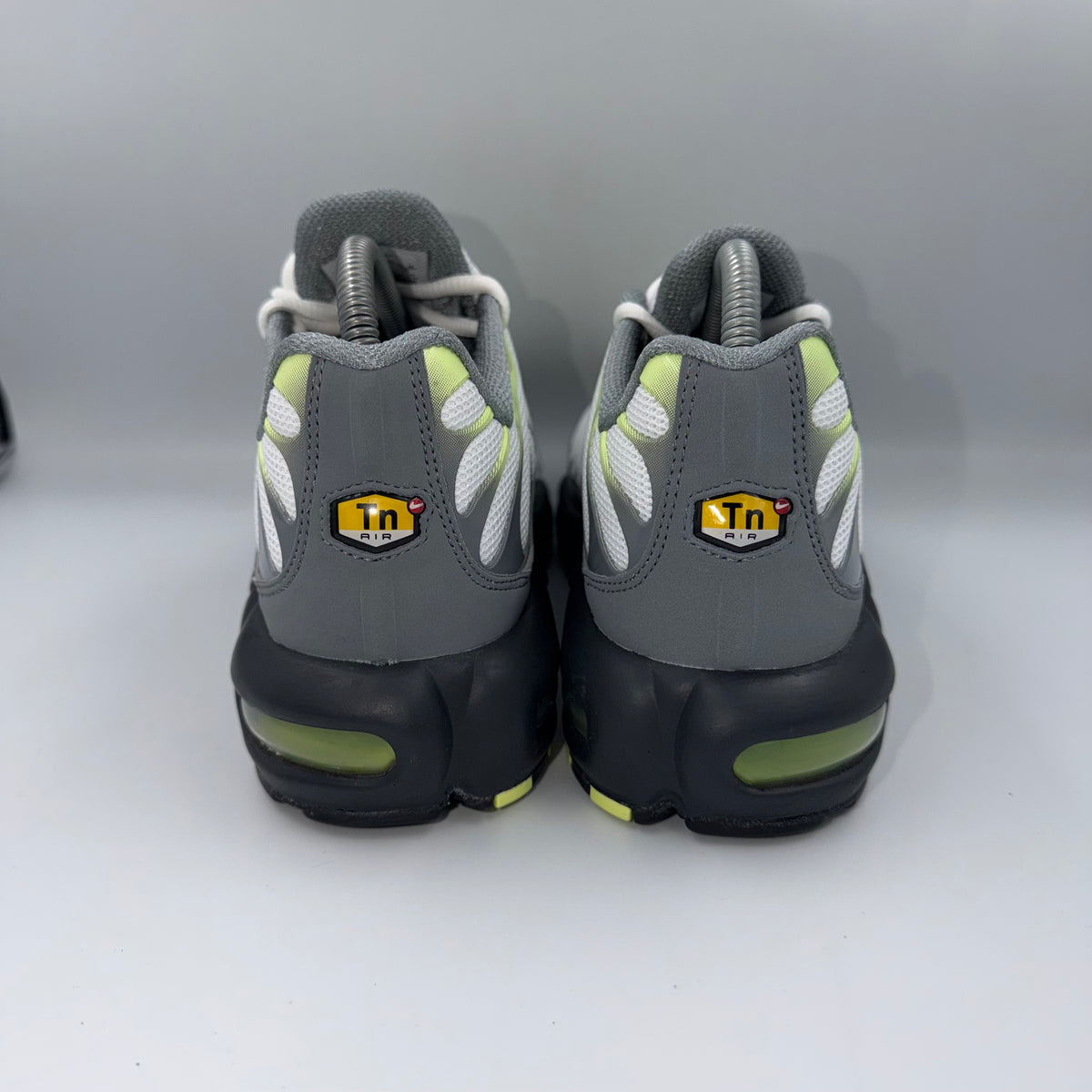 Nike Air Max Plus TN Cool Grey / Light Liquid Lime