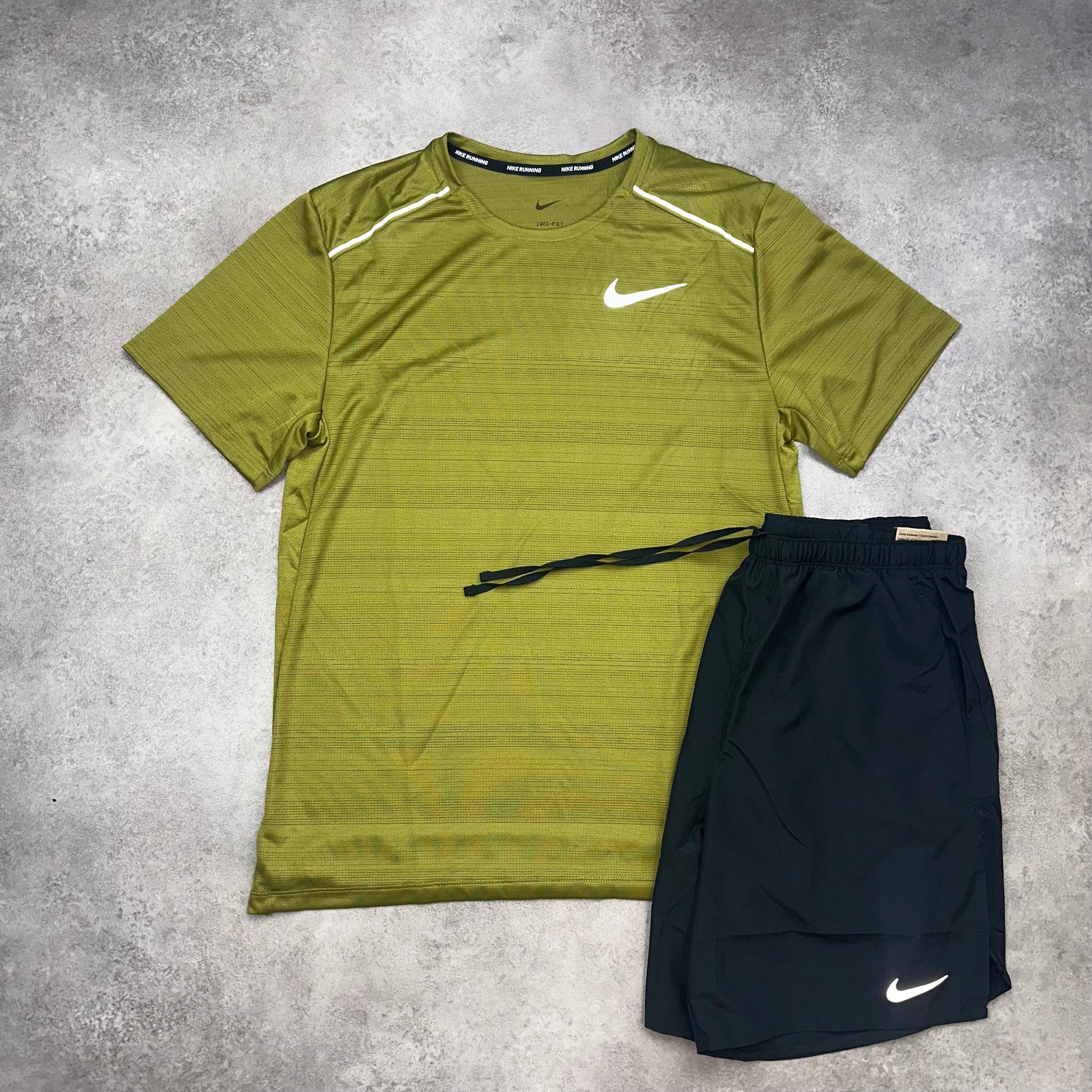 Nike Miler Page Moss & Challenger Shorts Black front view