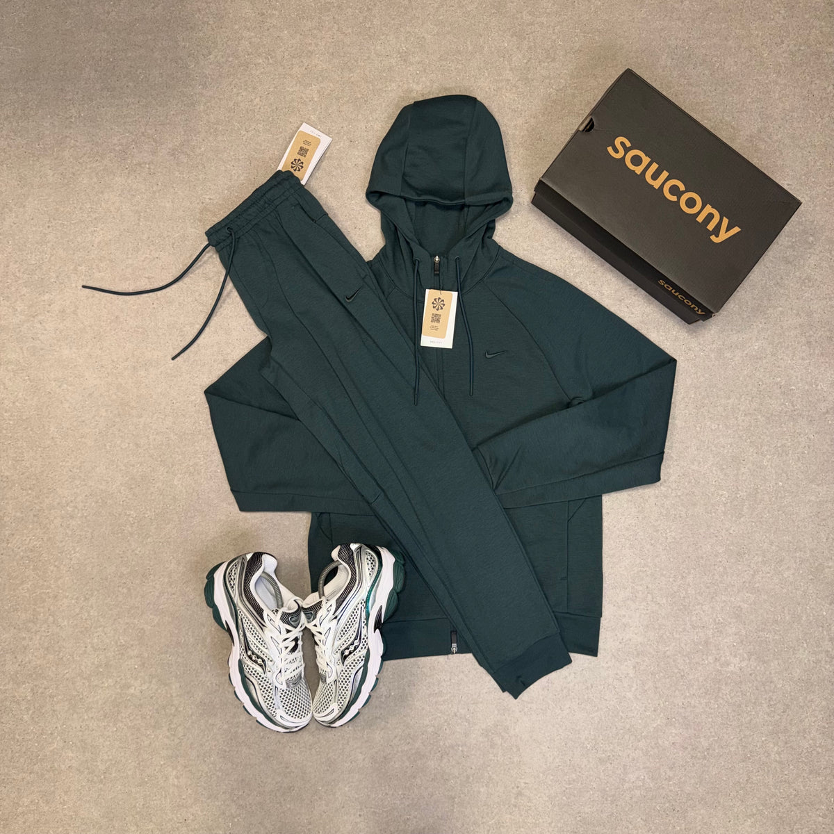 Nike Primary Fleece Tracksuit – Seaweed