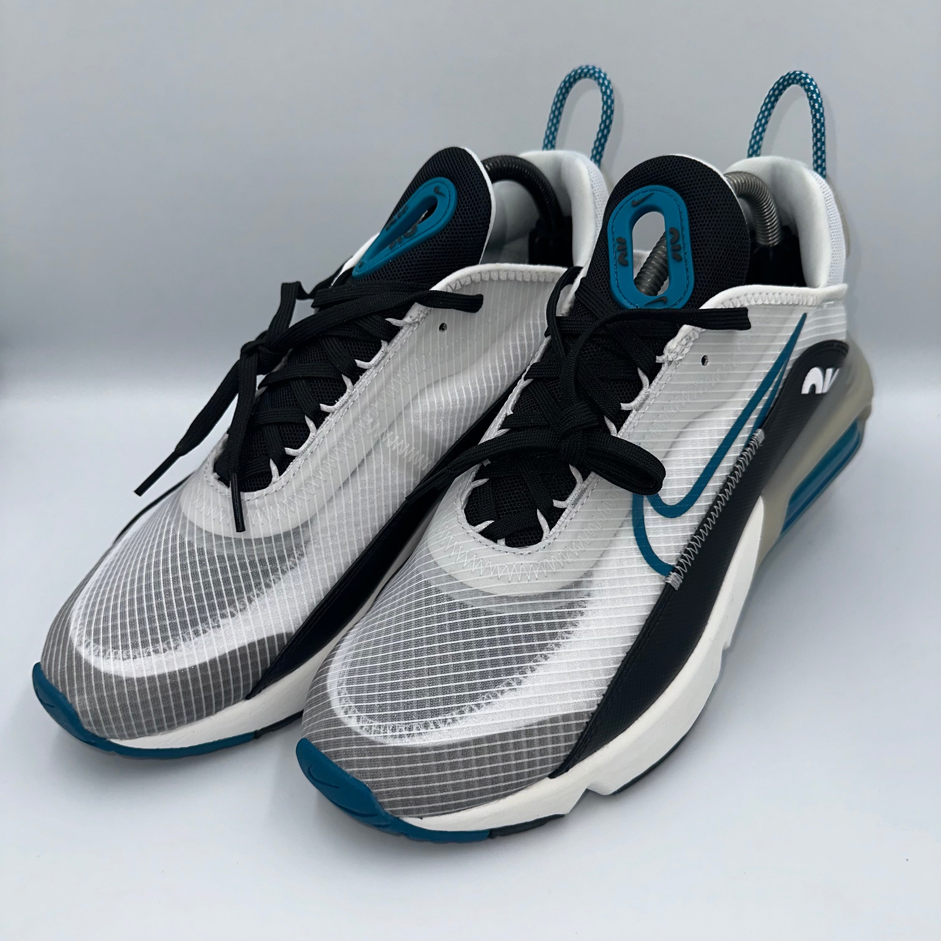 Nike Air Max 2090 White / Green Abyss-Black UK 8 medial side view