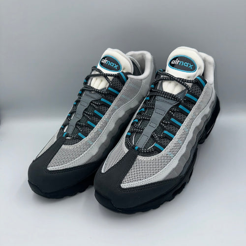 Nike Air Max 95 Baltic Blue JD Exclusive medial side view