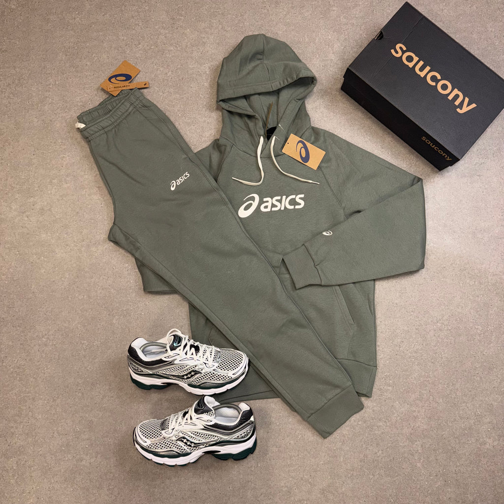 ASICS Logo Fleece Tracksuit – Lichen Green 
