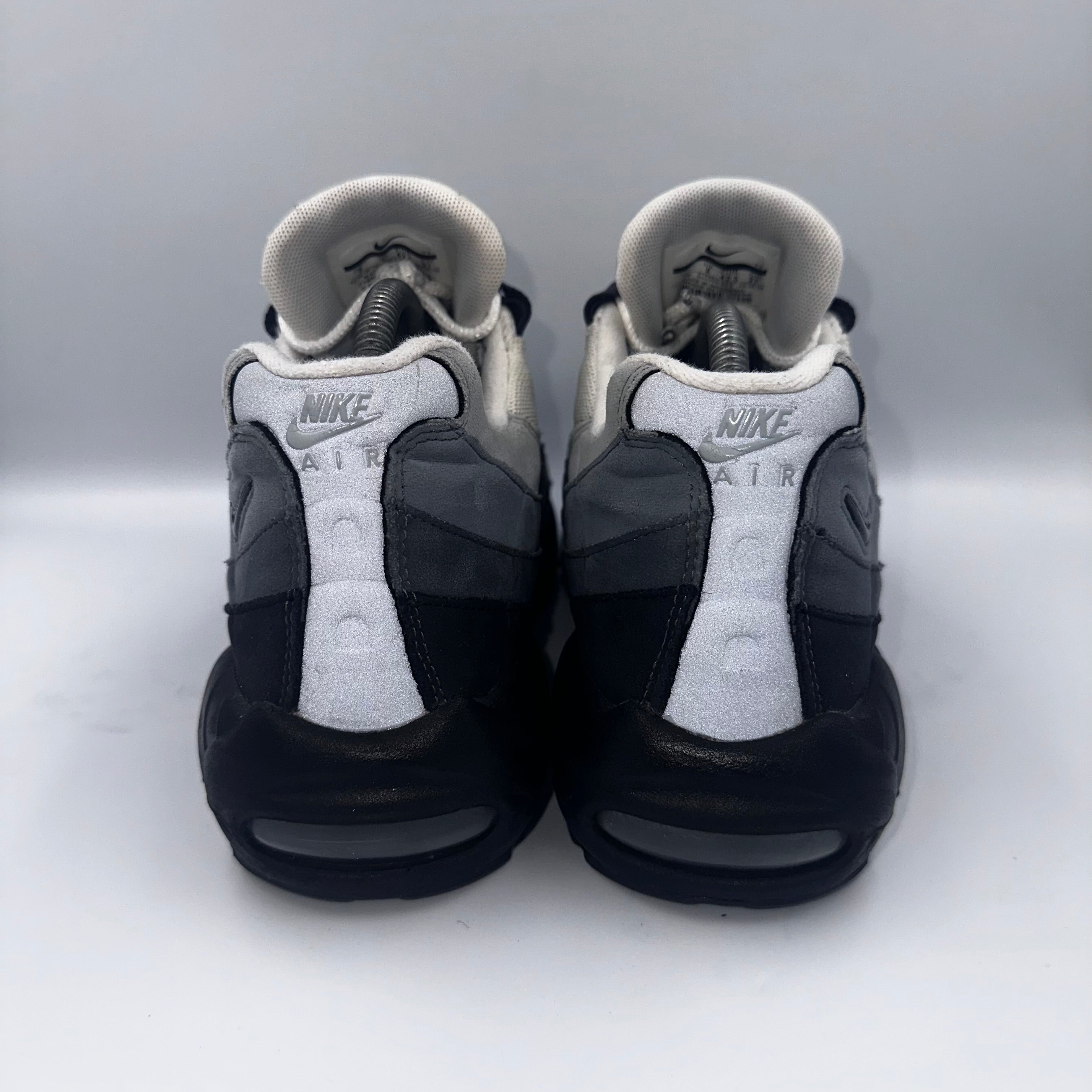 Nike Air Max 95 OG Gridiron UK 8 outsole view
