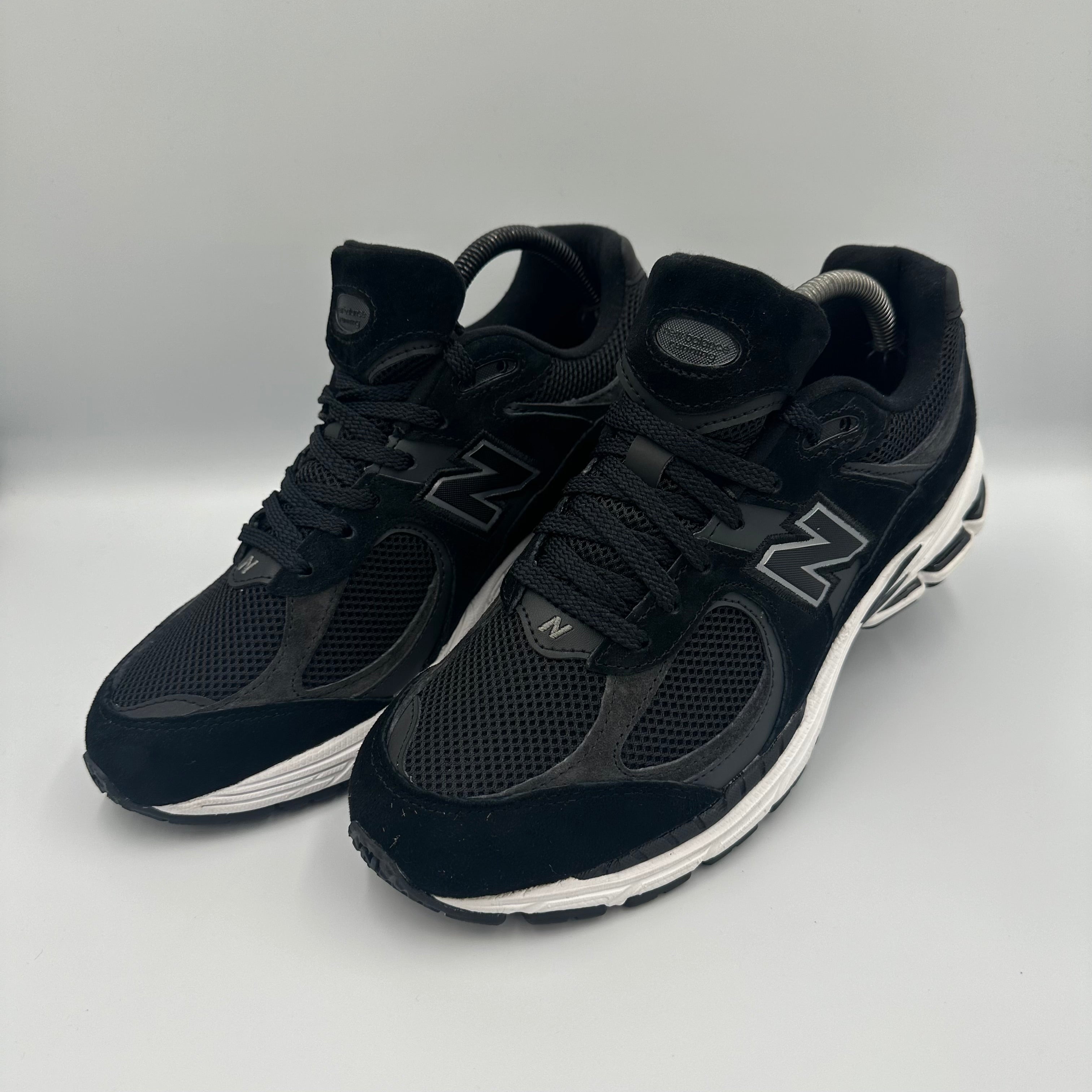 New Balance 2002R Black UK 8 medial side view