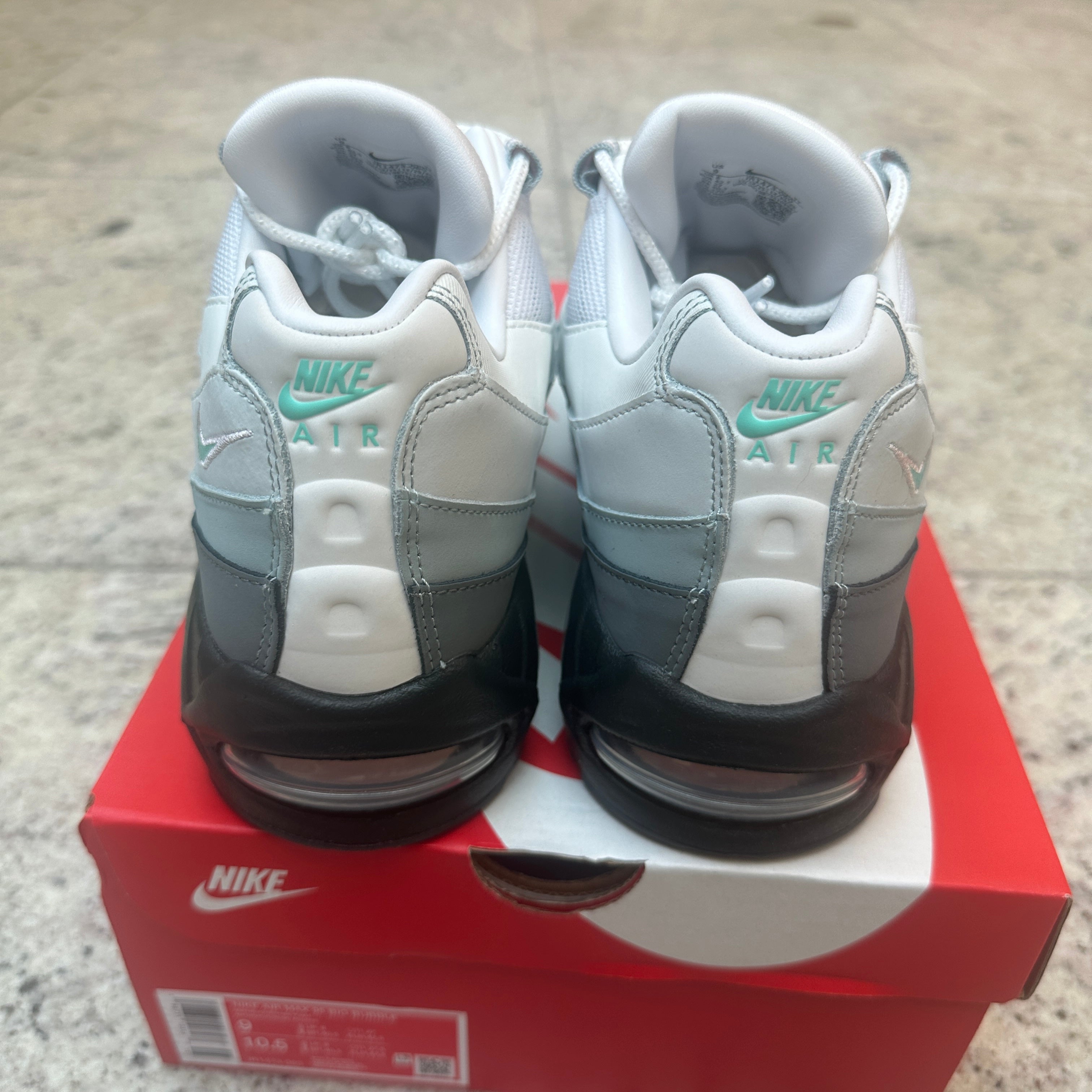 Nike Air Max 95 “Apple Pink 2026 Big Bubble” heel and counter detail