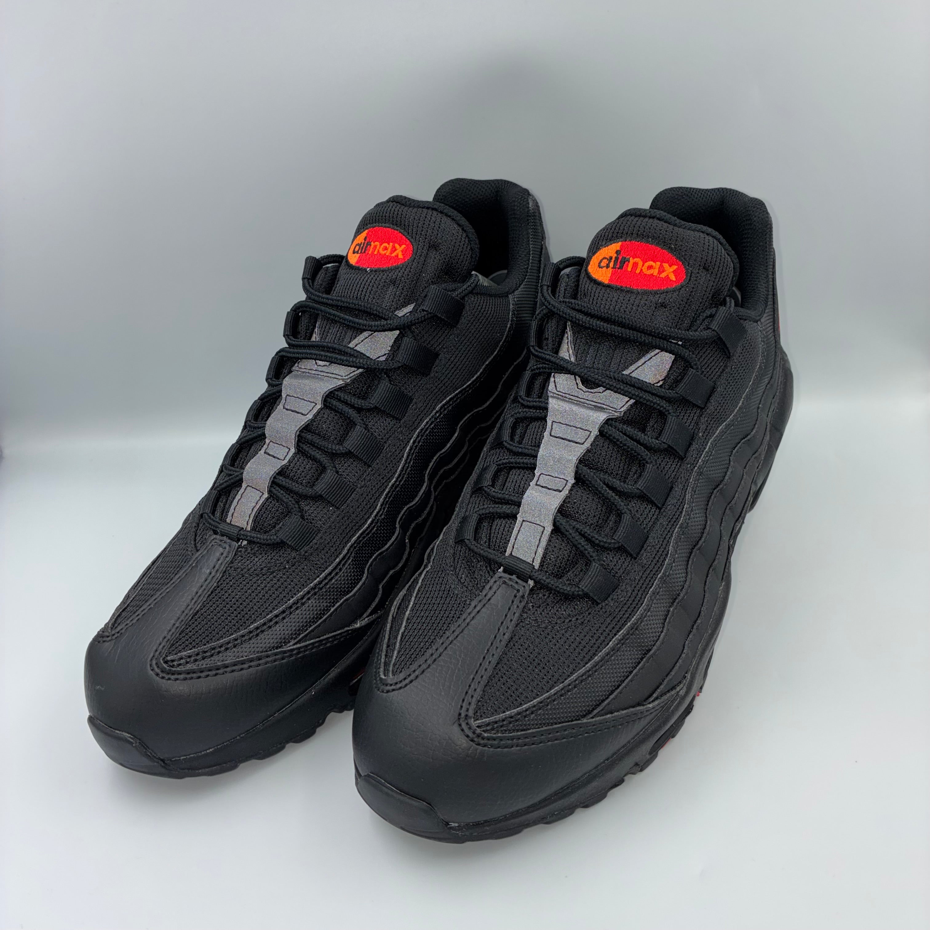 Nike Air Max 95 Black / University Red