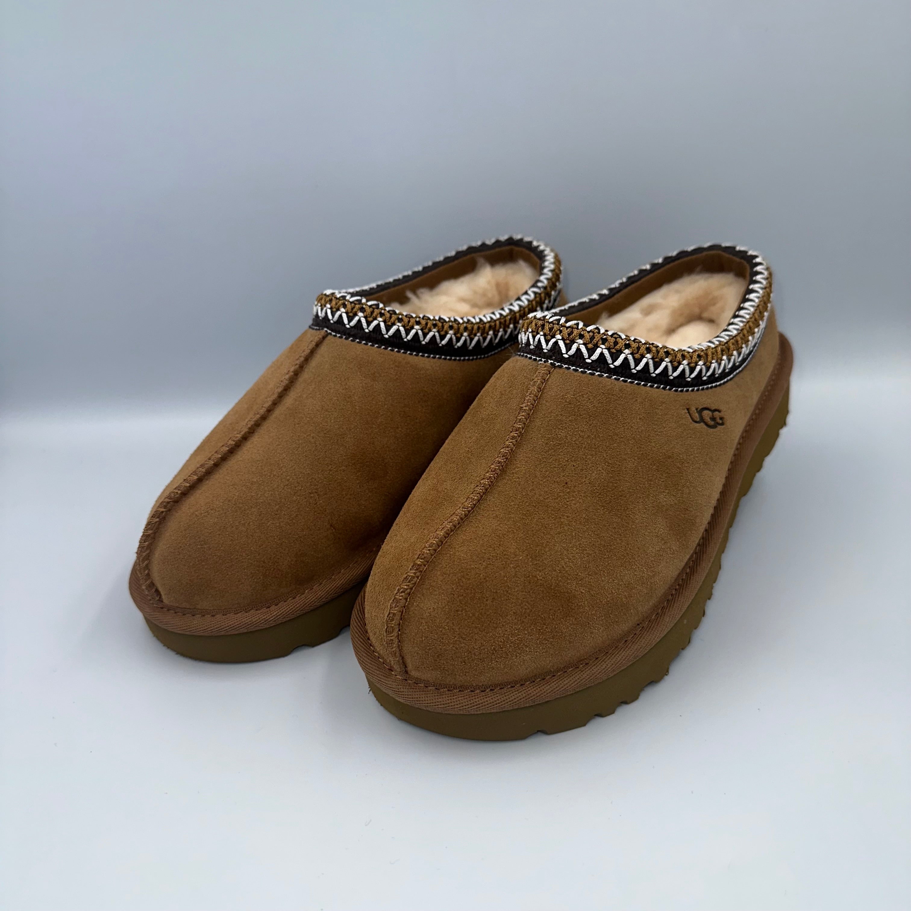 Ugg Chestnut Tasmin UK 4 medial side view