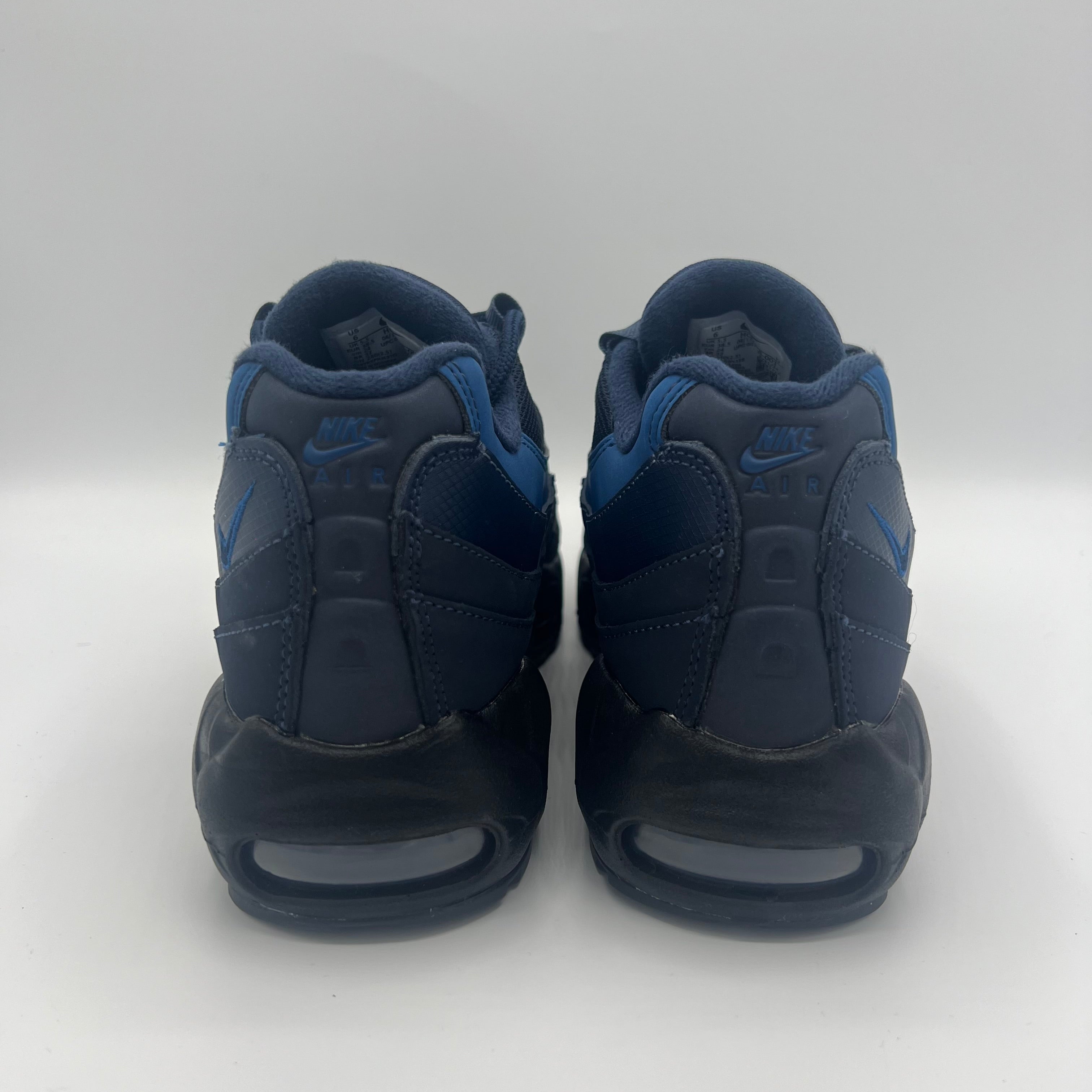 Nike Air Max 95 Black / Obsidian-Thunder Blue UK 8 outsole view