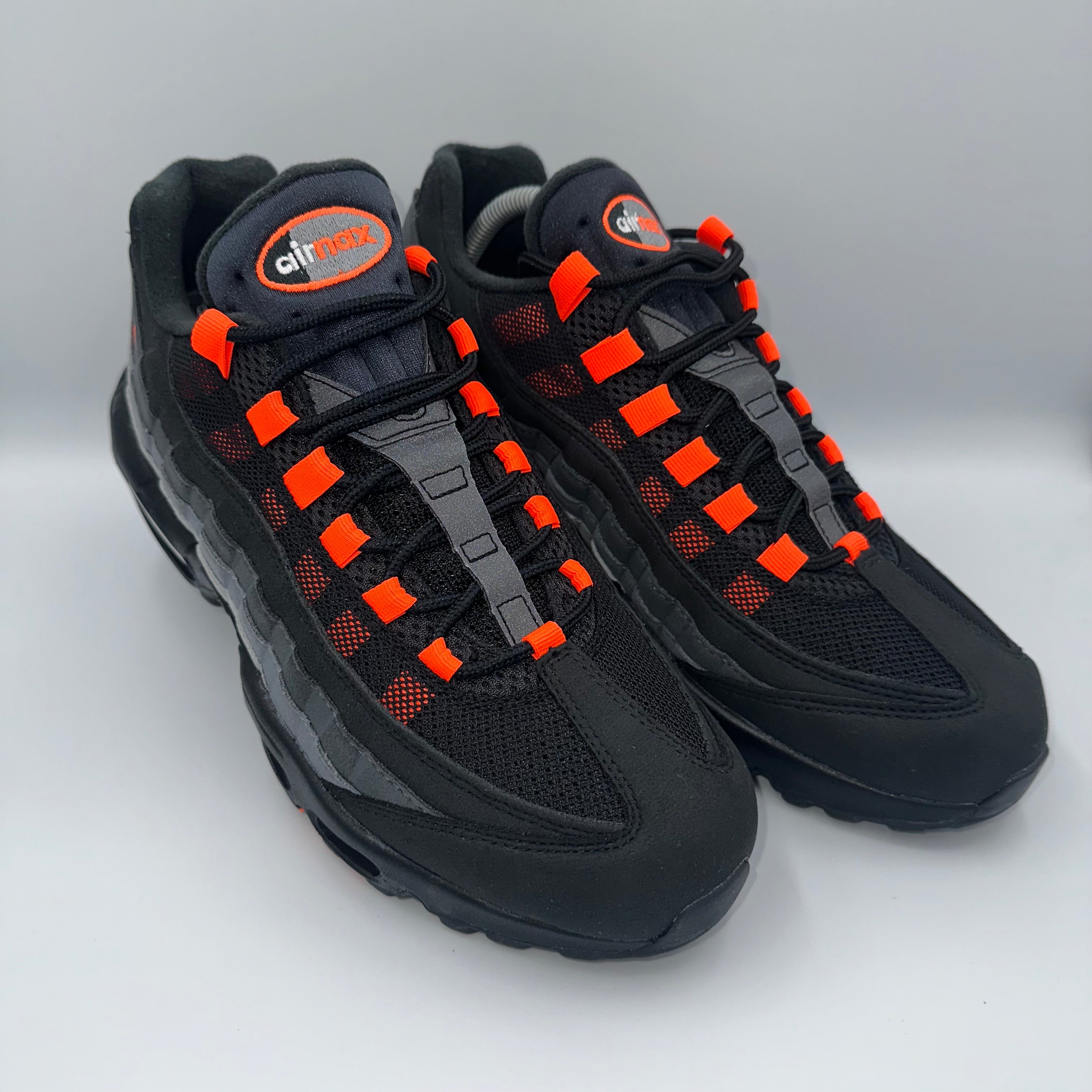 Nike Air Max 95 Reverse Hyper Crimson lateral side profile
