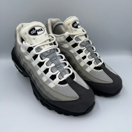Nike Air Max 95 OG Granite UK 8 lateral side profile