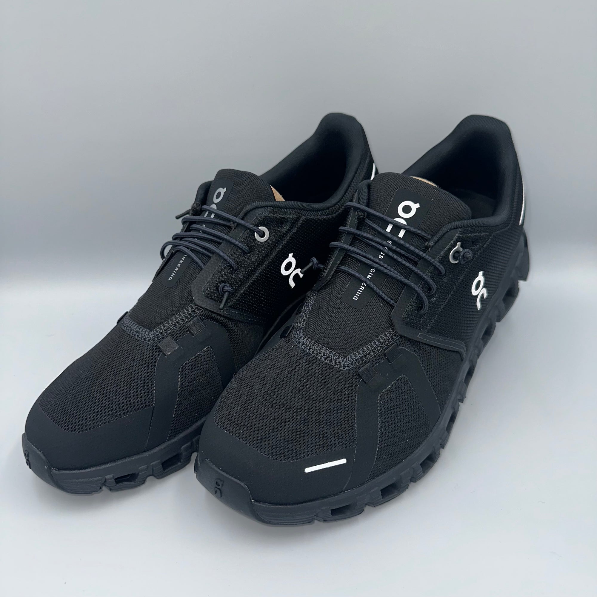 On Running Cloud 6 Black UK 9