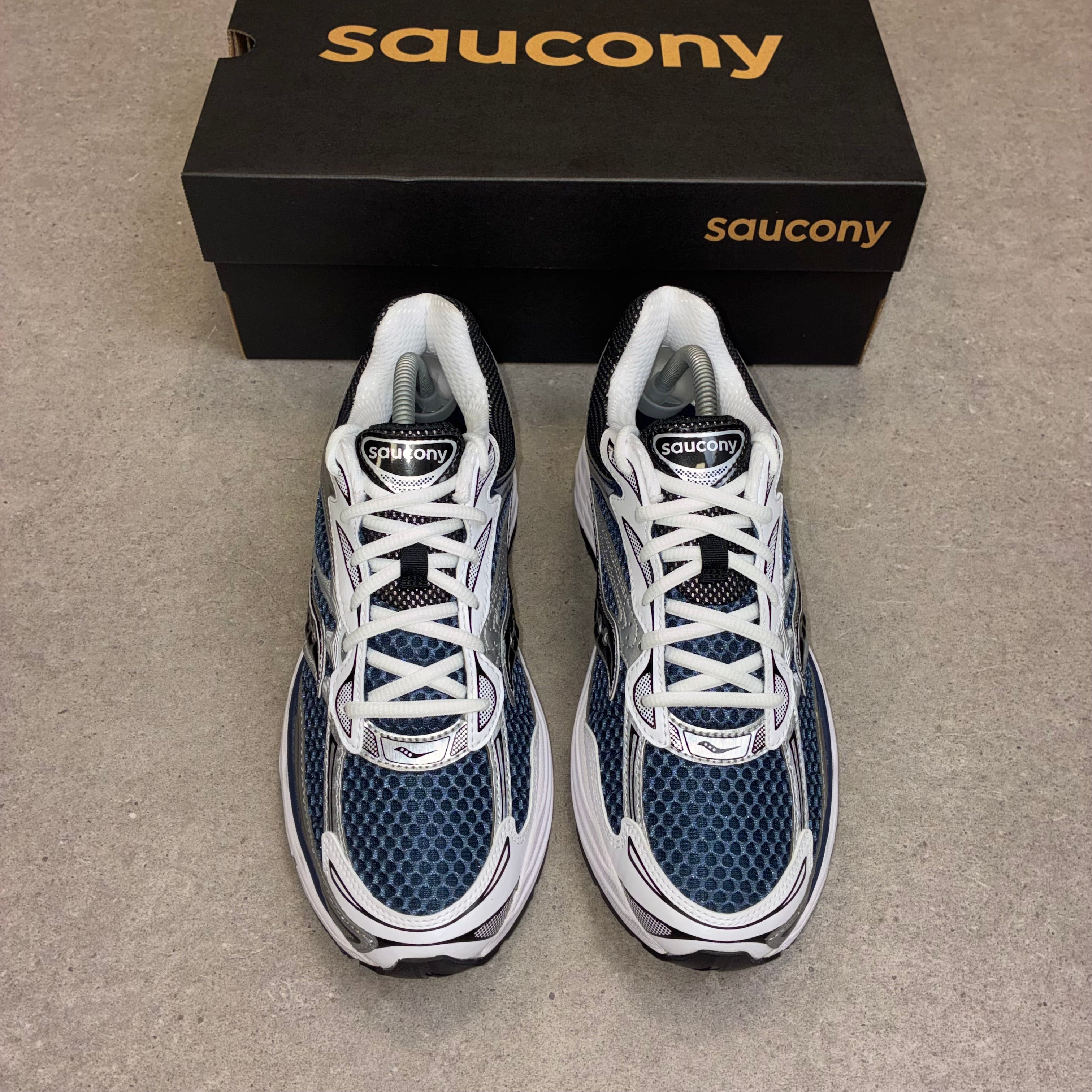 Saucony ProGrid Omni 9 Deep Navy