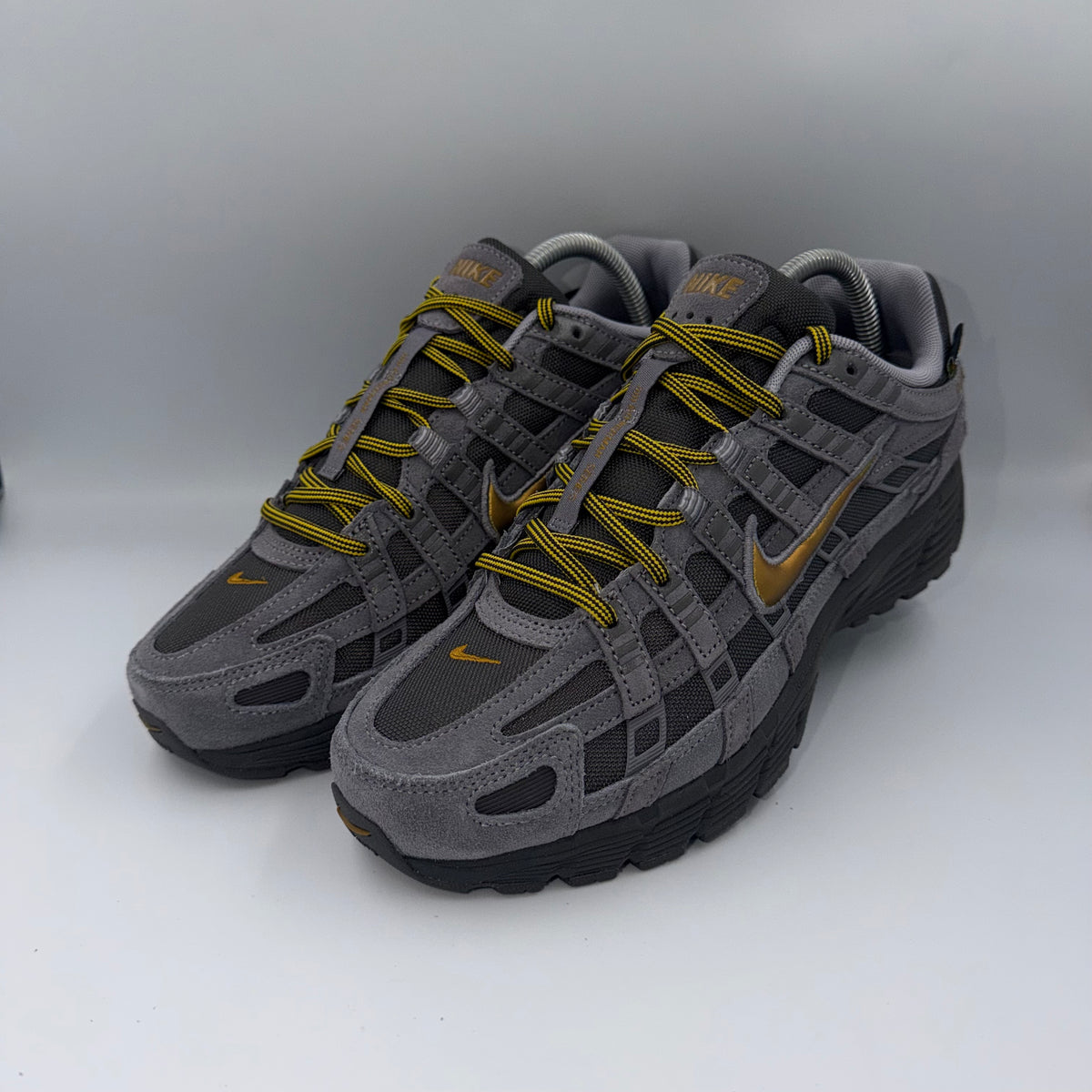 Nike P-6000 PRM Medium Ash / Golden Hops