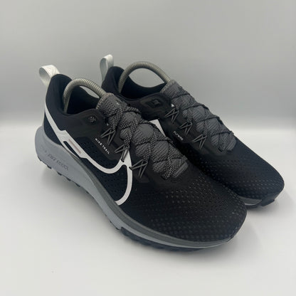 Nike Pegasus Trail 4 Black / Grey