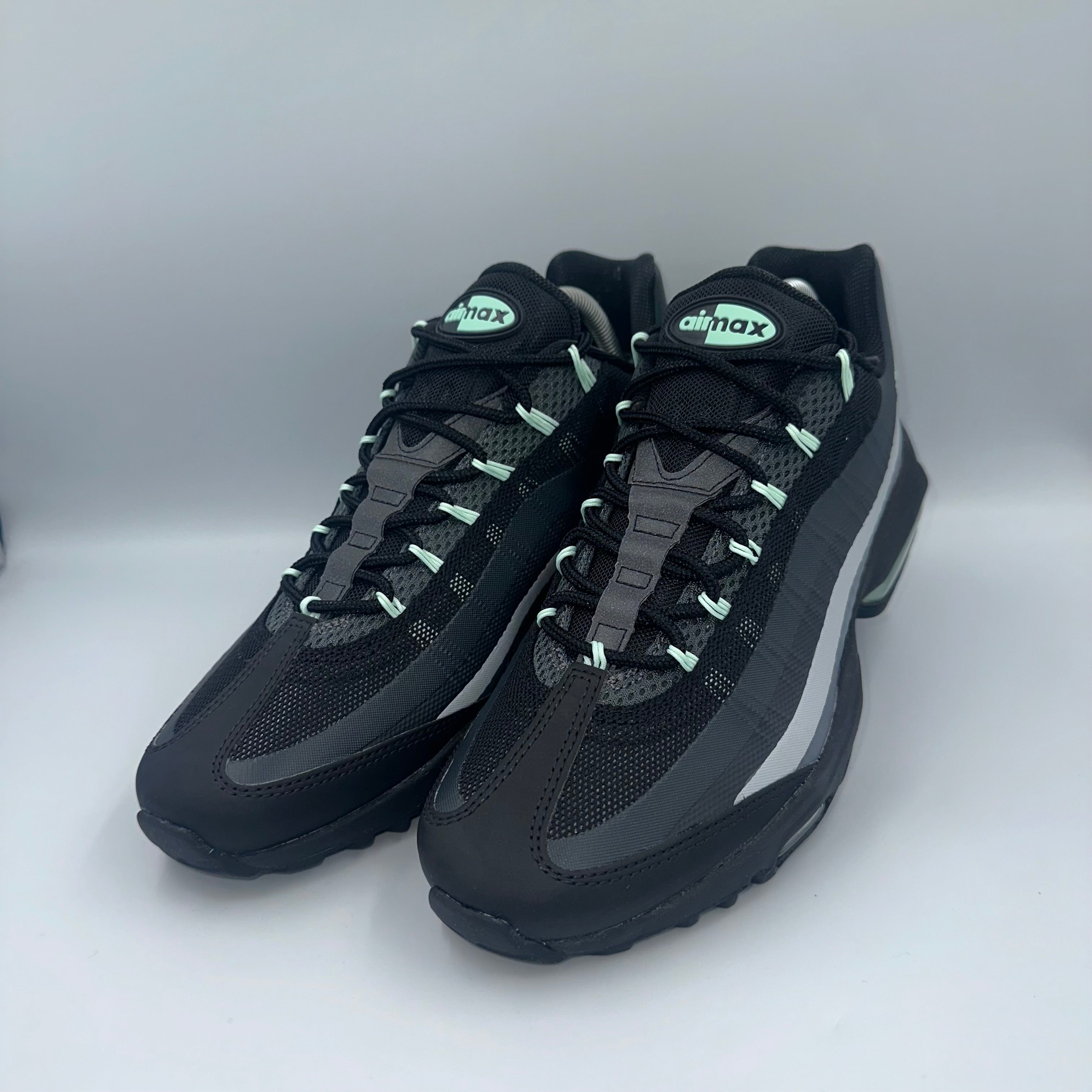 Nike Air Max 95 Ultra Black / Mint Foam medial side view