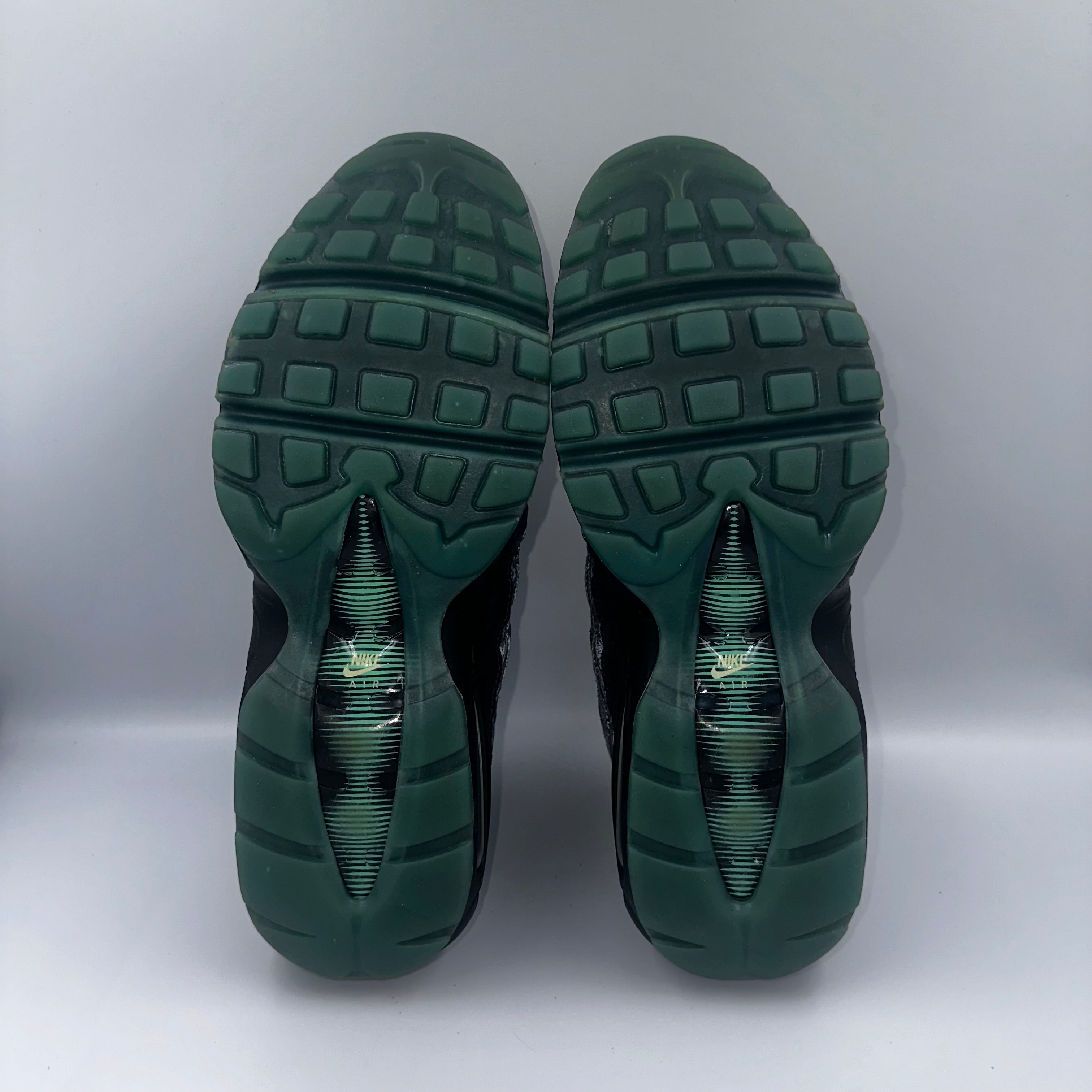 Nike Air Max 95 DOTD UK 8 heel and counter detail