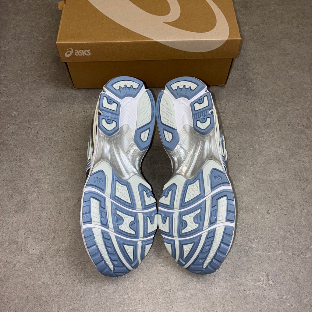 ASICS Gel-Kayano 14 White / Light Navy