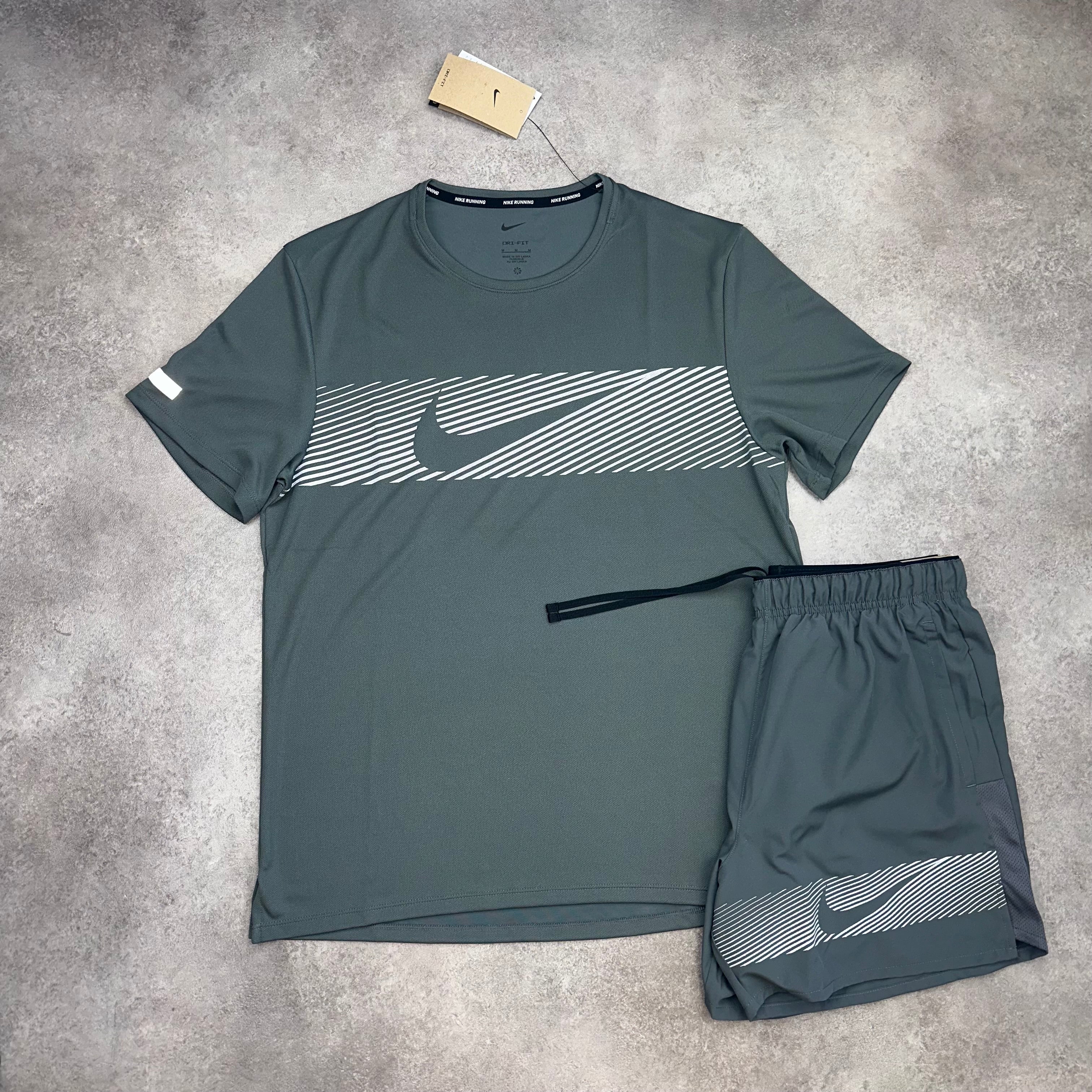 Nike Division Flash Set Iron Grey back view